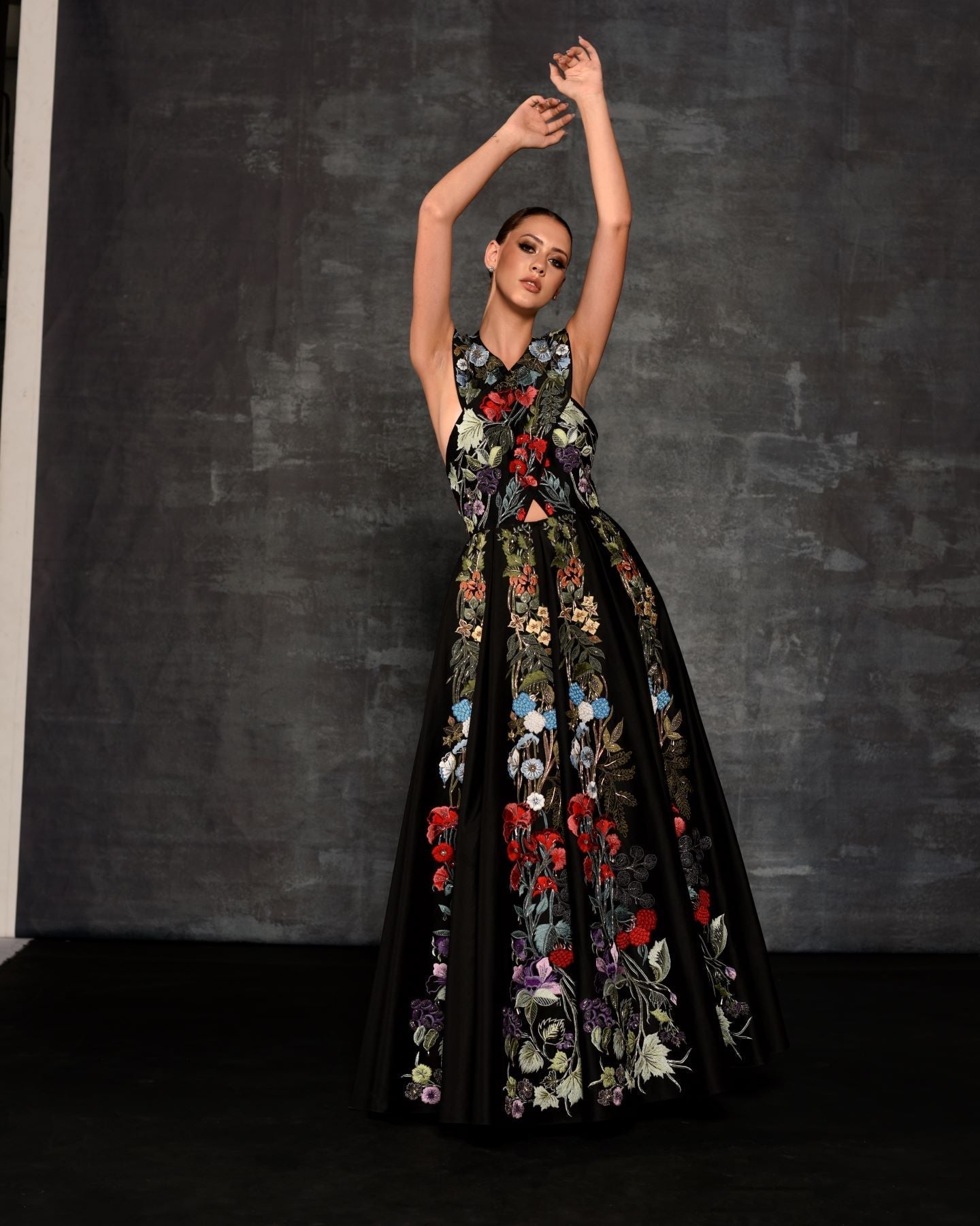 https://cdn.shopify.com/s/files/1/0088/3441/6706/files/striking-floral-embroidered-black-formal-gown-1358882.jpg?v=1752388613
