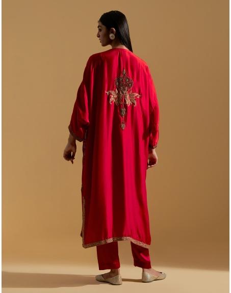 https://img2.ogaanindia.com/pub/media/catalog/product/cache/76cee4d76bbfc657aa94f6091365baa3/v/i/vitarka3447r03b.jpg