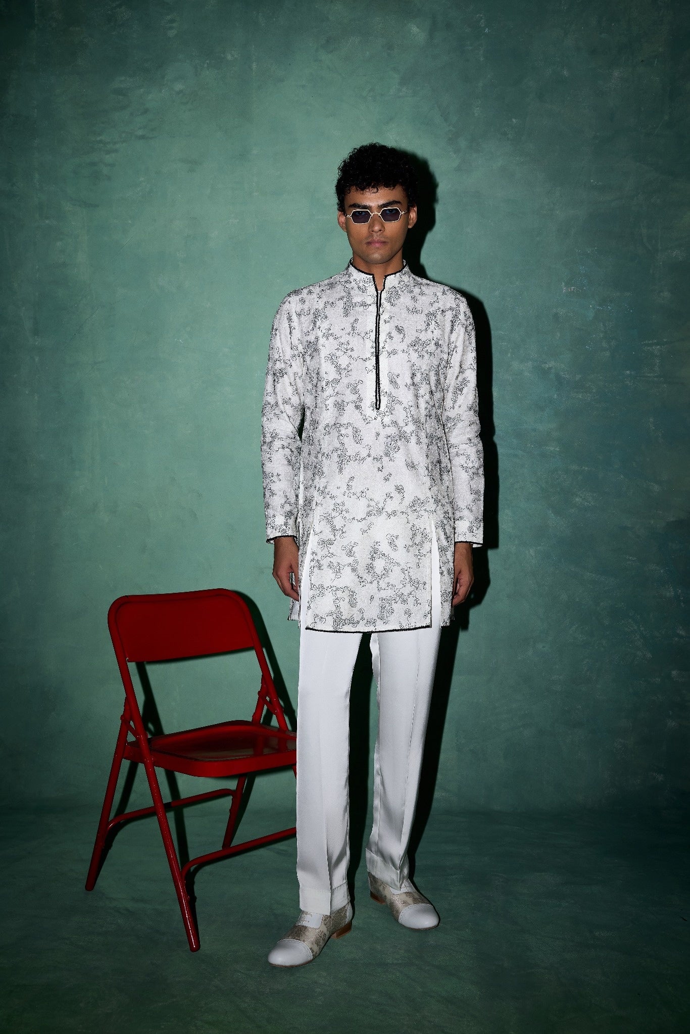 Kasuti Two Tone Floral Panel Kurta
