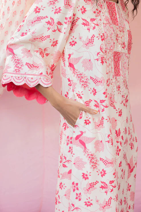 Ivory and Masoom Gulabi Kurta Set
