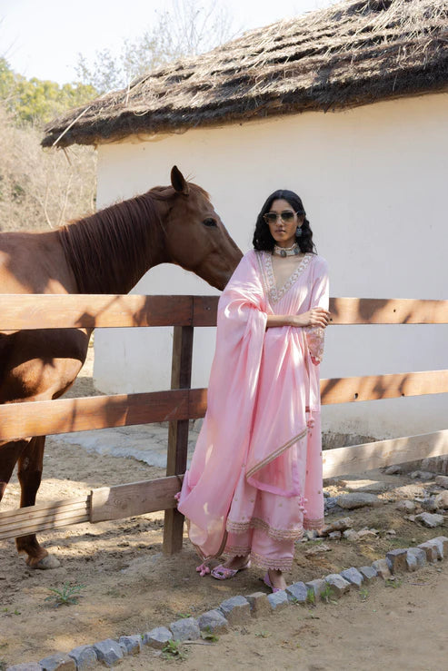 Masoom Gulaabi Alia Choga Set