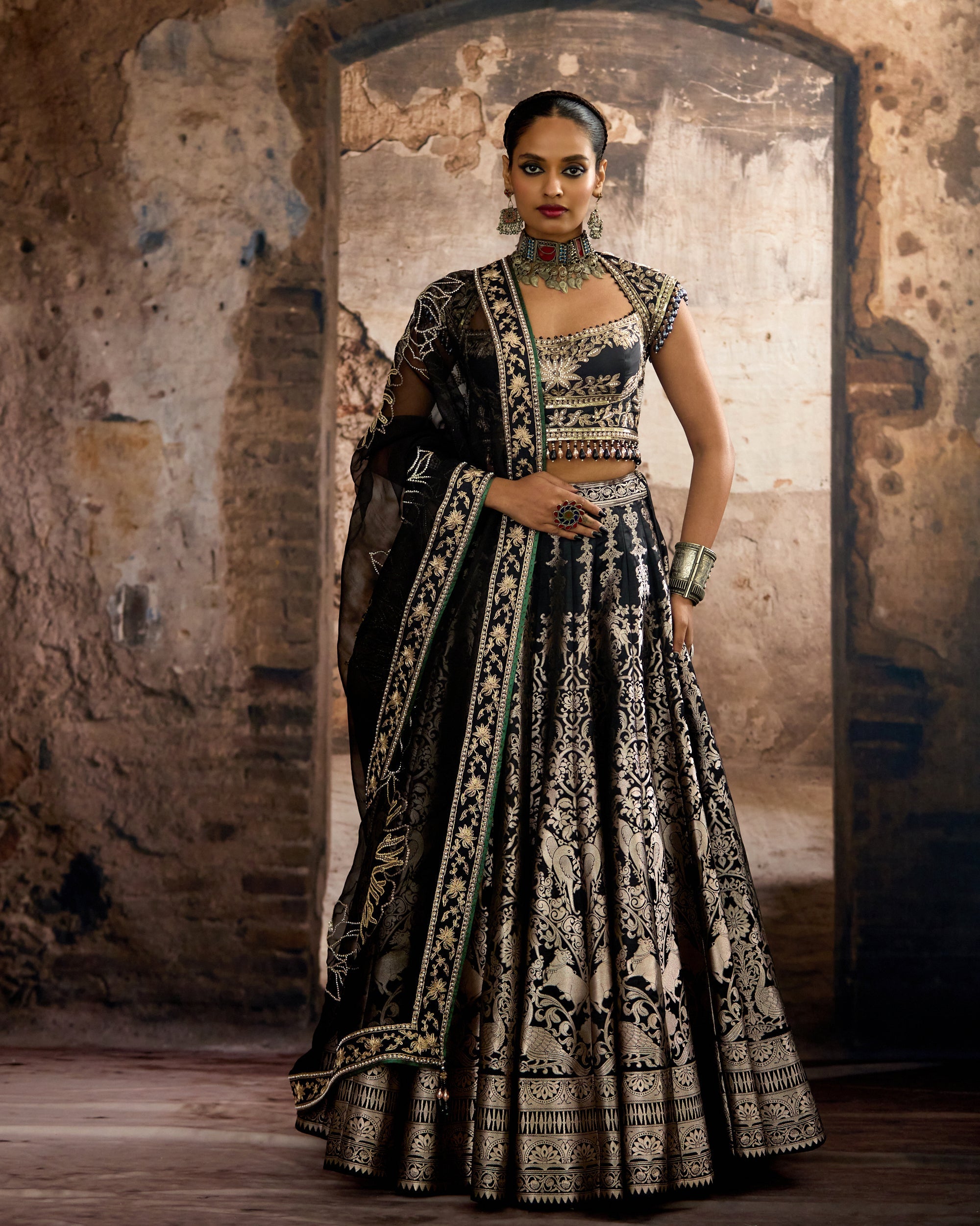 Bethari : Leela - Raven Black