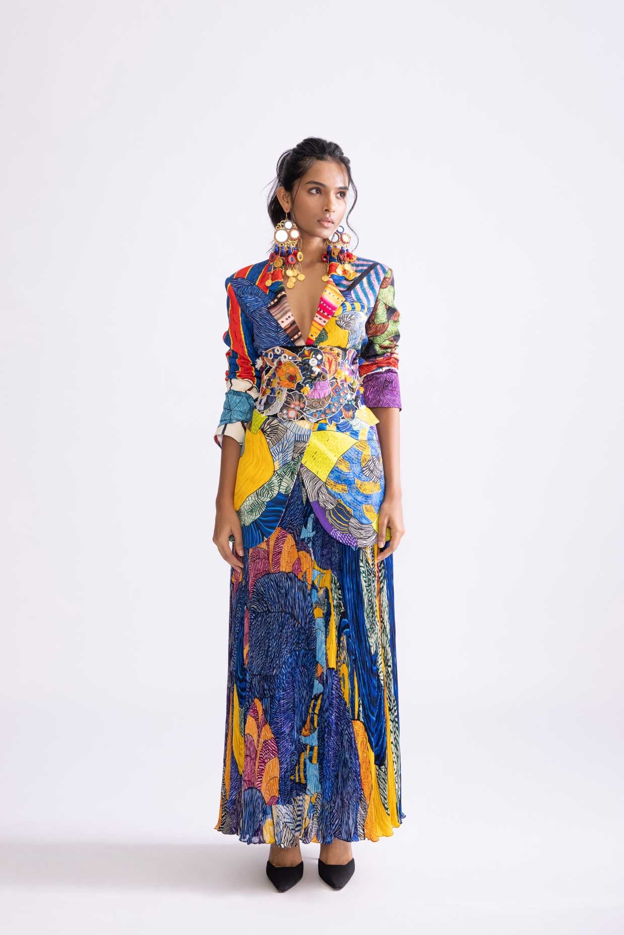 0EVIE BLAZER MONICA SKIRT & SILA CORSET BELT