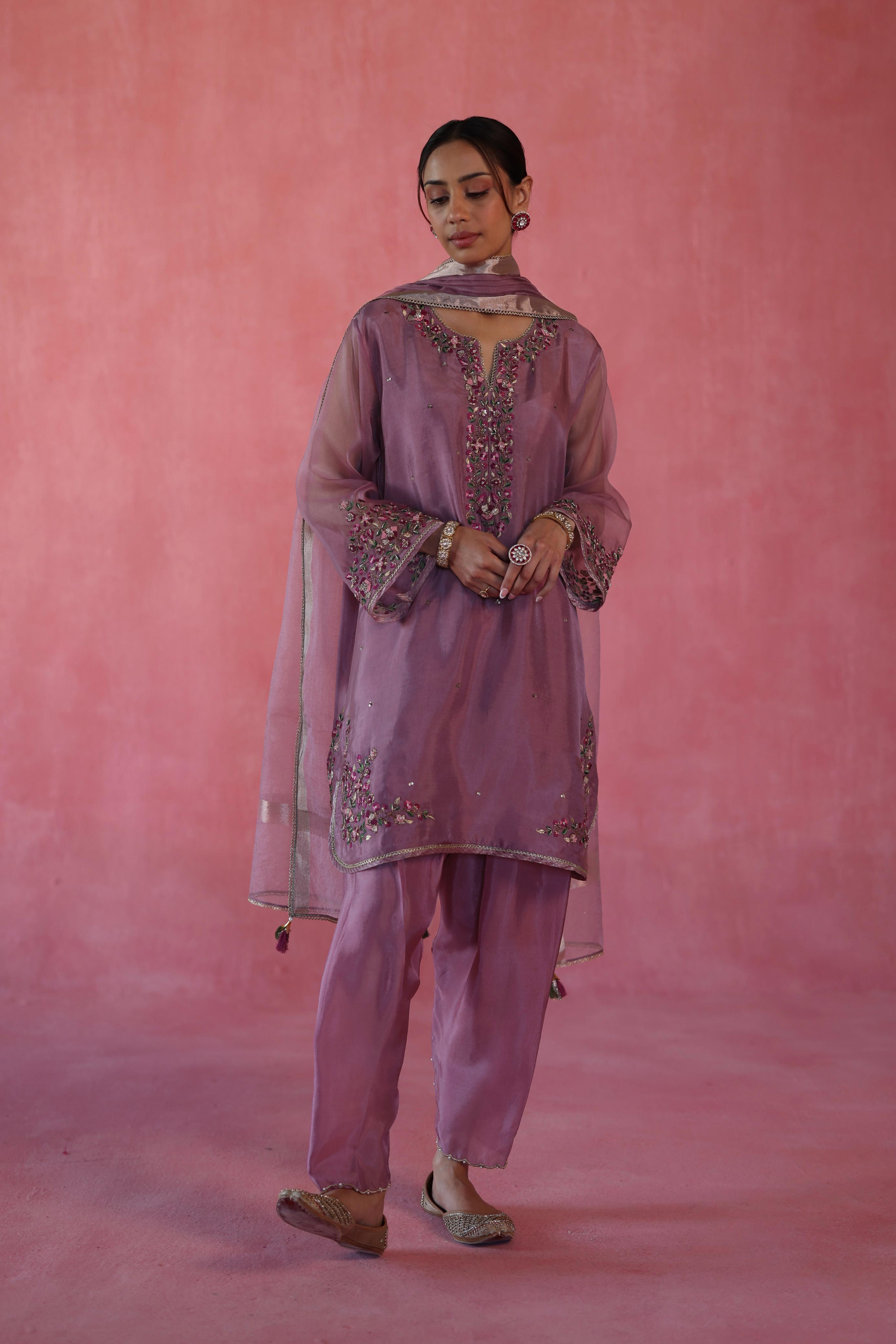 Kewra Kurta Set