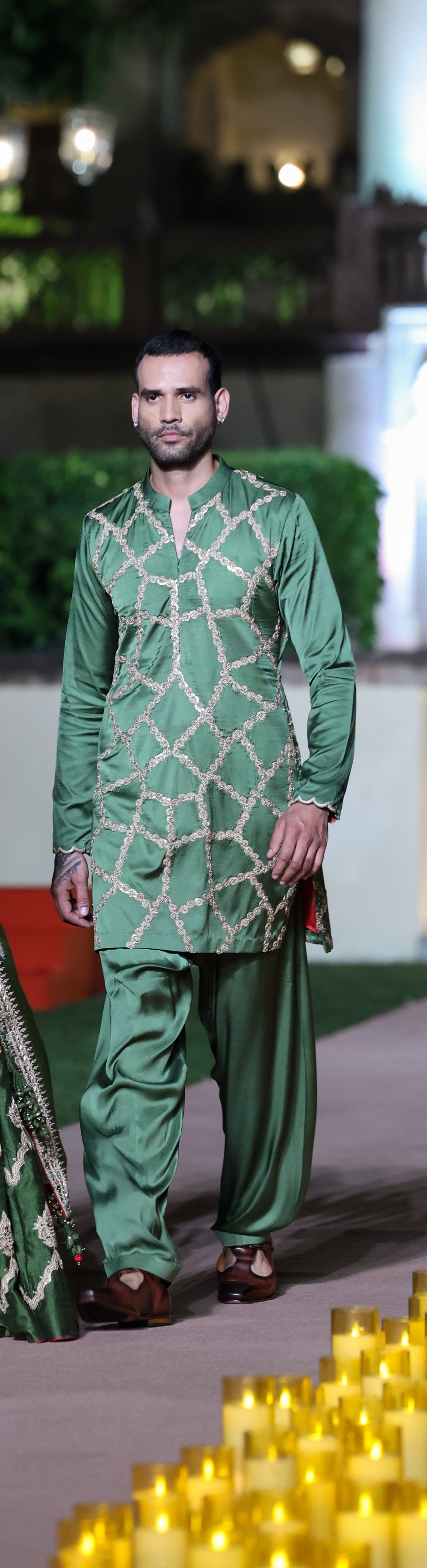 Kachha Aam Classic Kurta Set