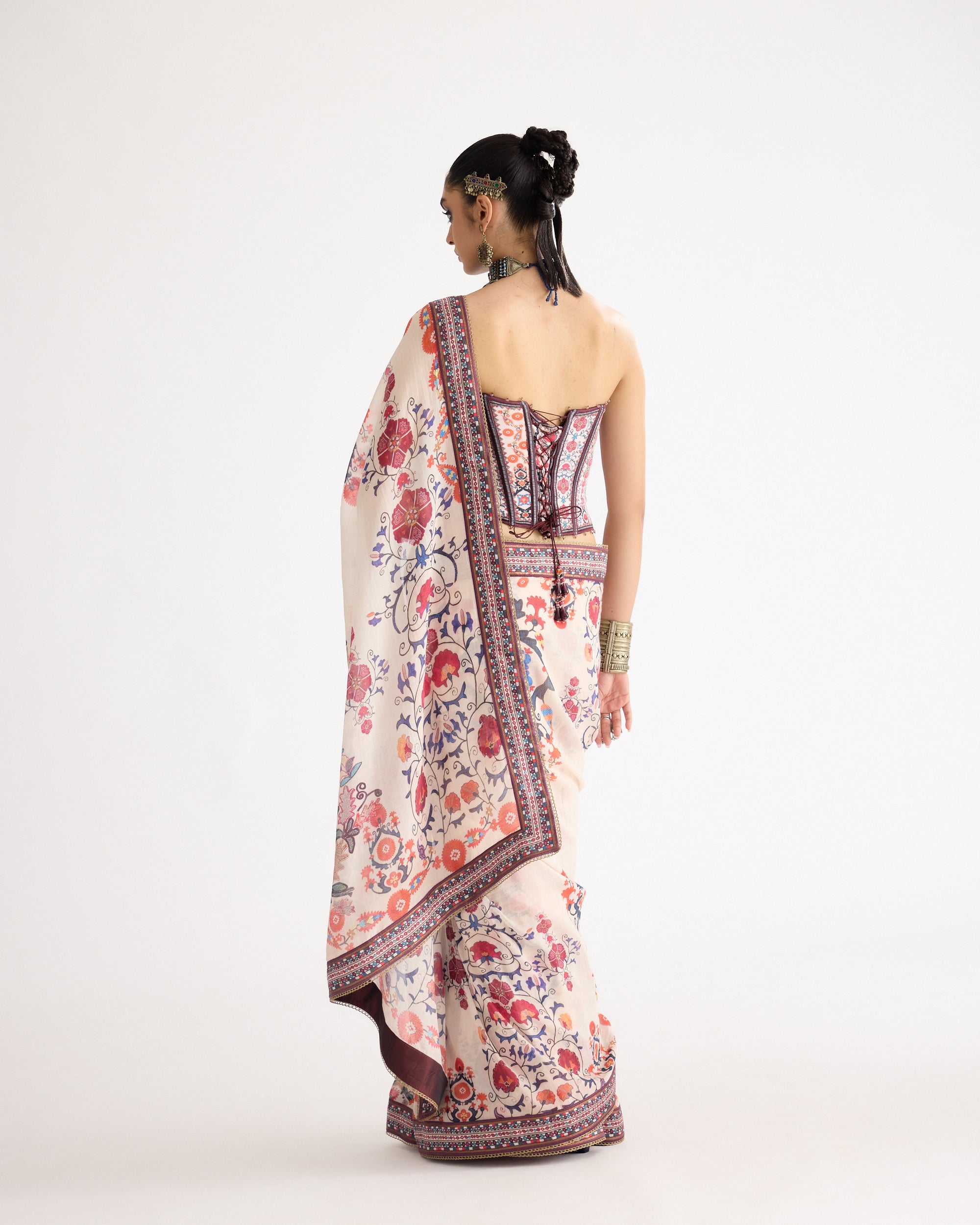 Bukhara : Saavi Multi