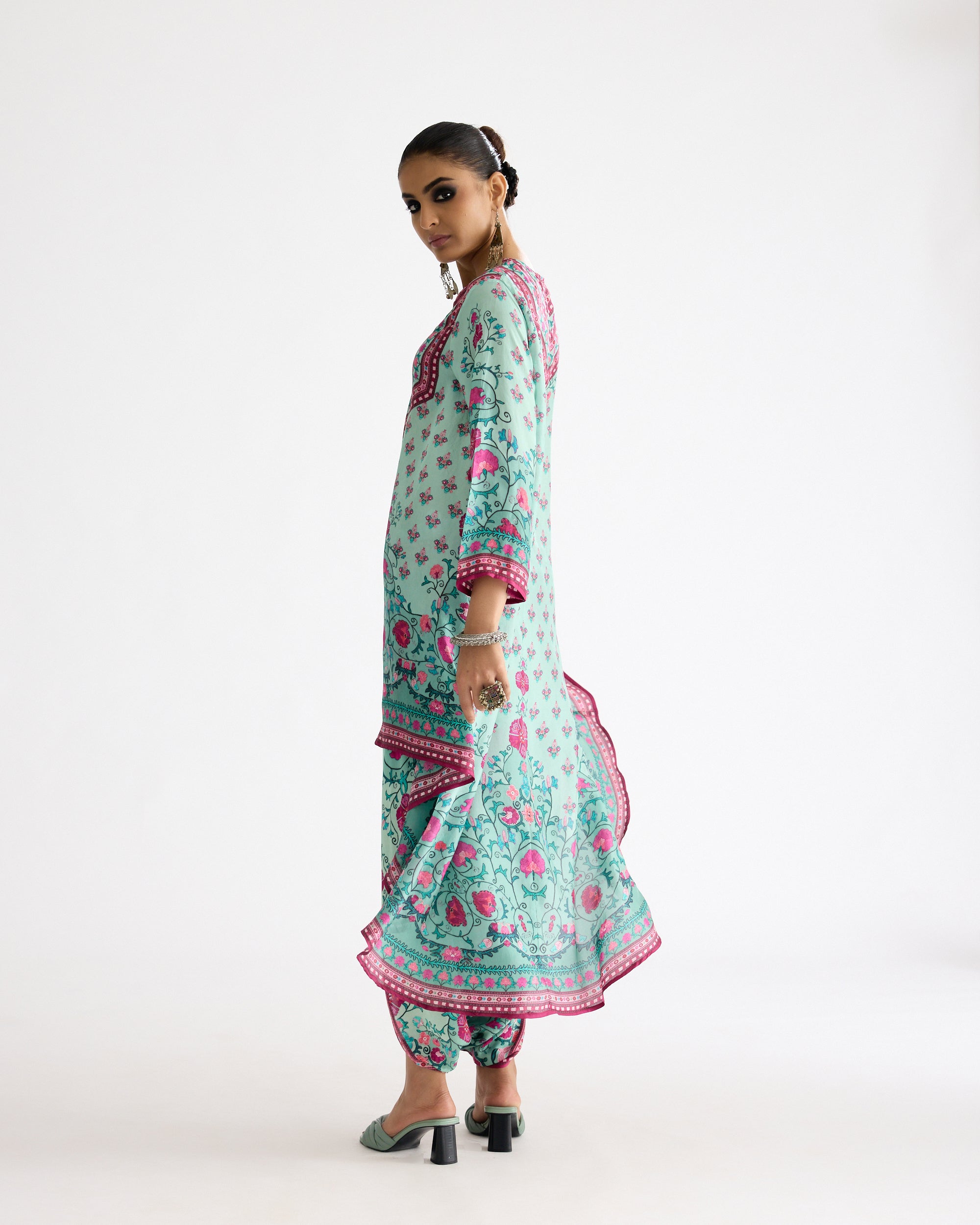 Bukhara : Aarvi