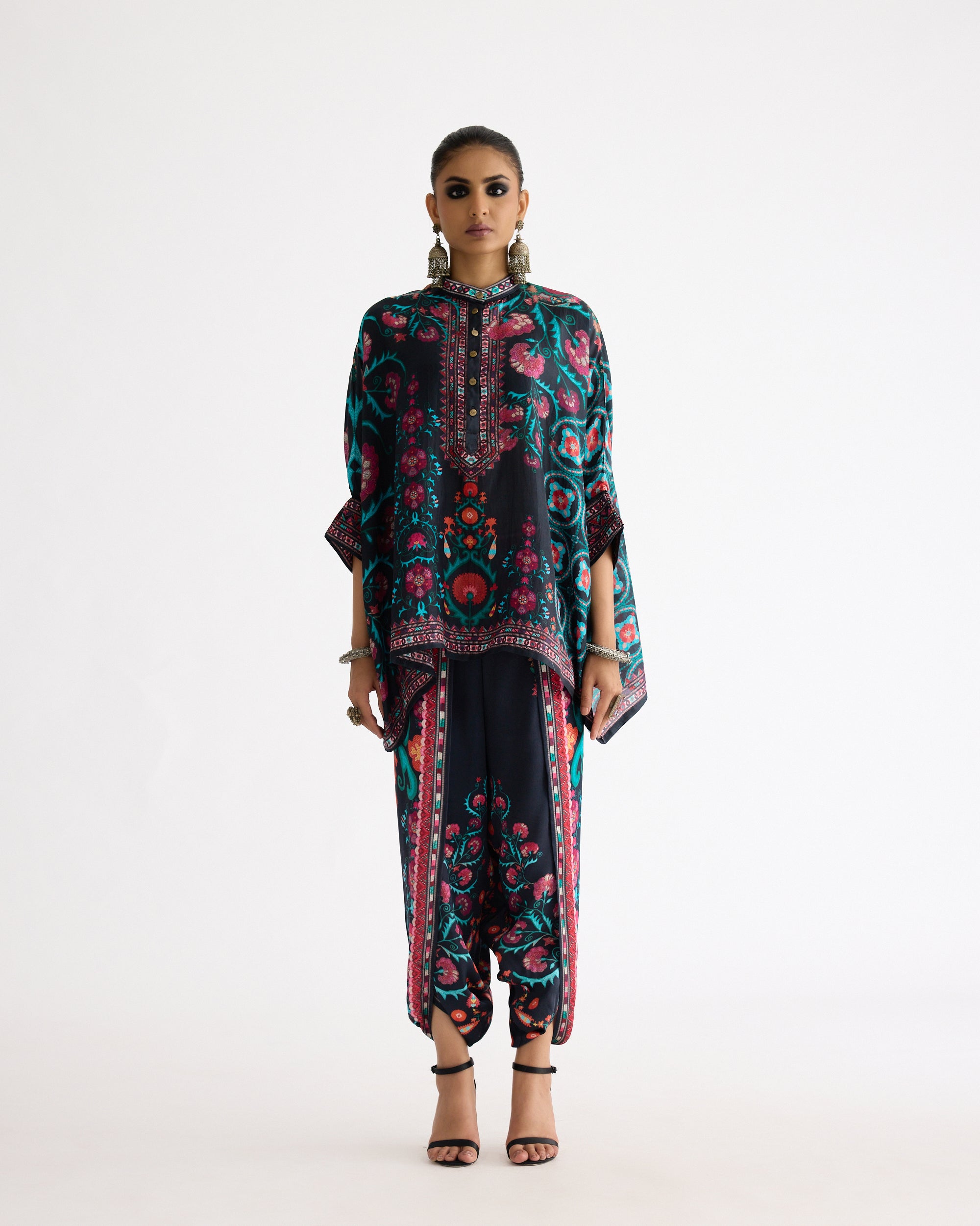 Bukhara : Chanel Black