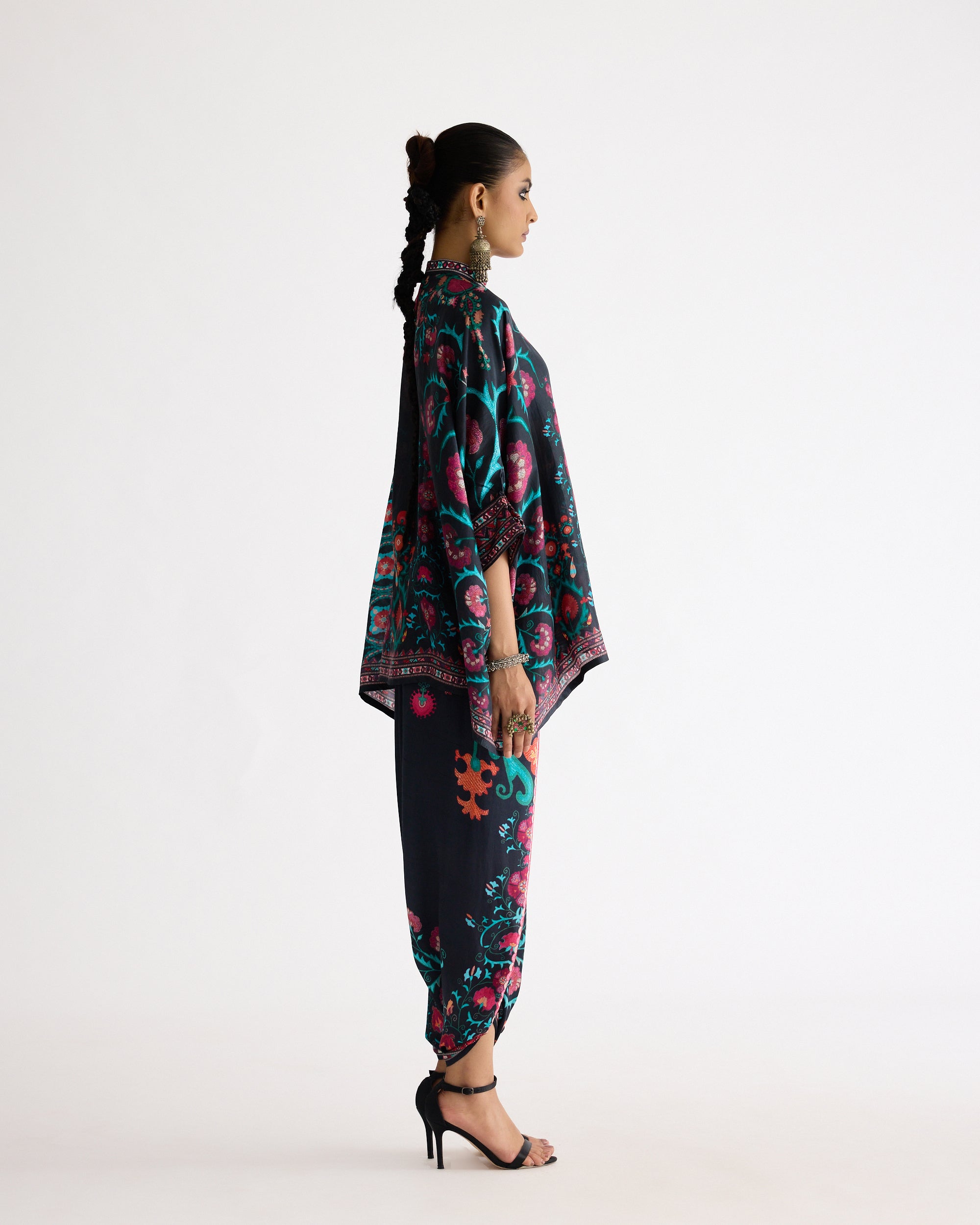 Bukhara : Chanel Black