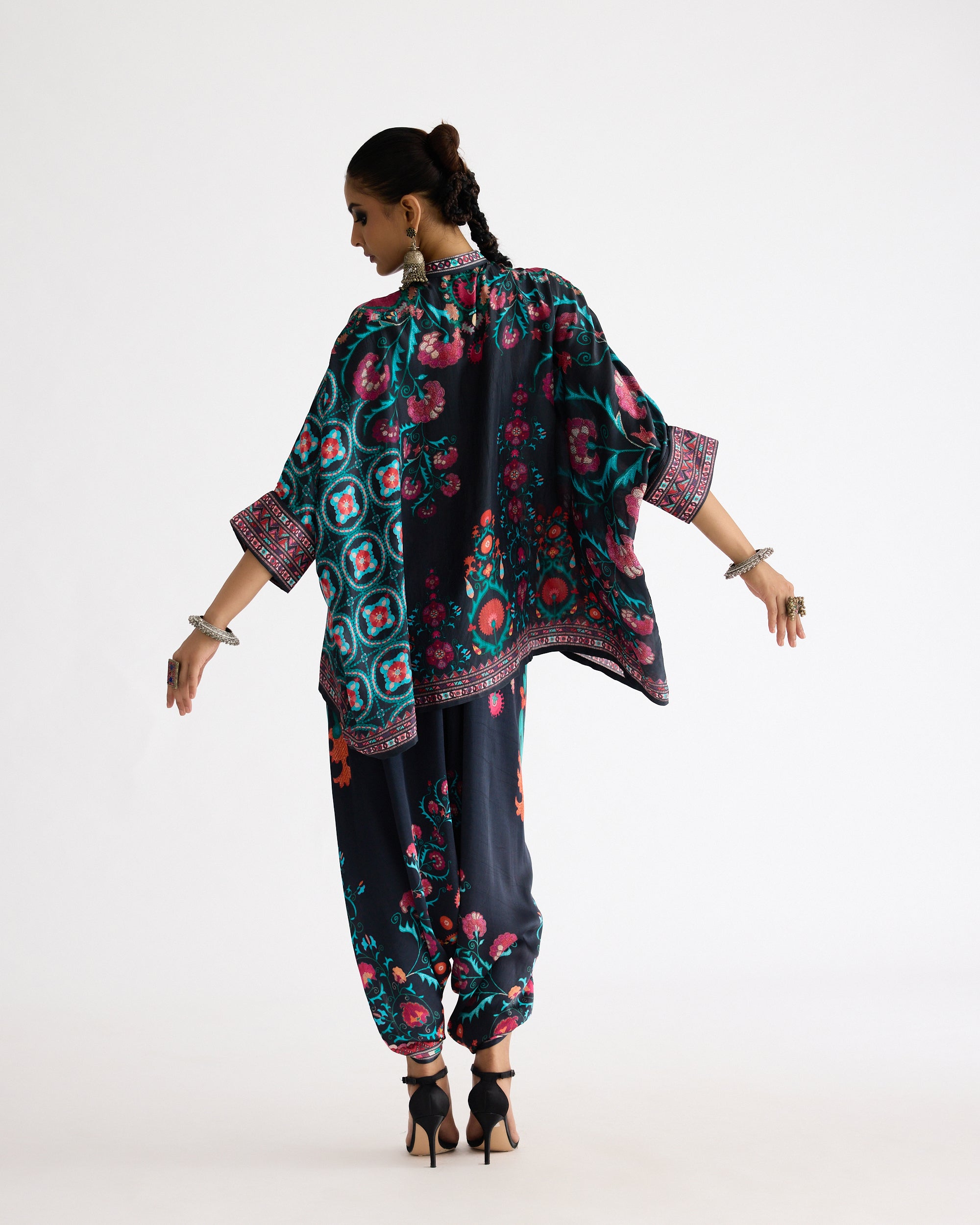 Bukhara : Chanel Black