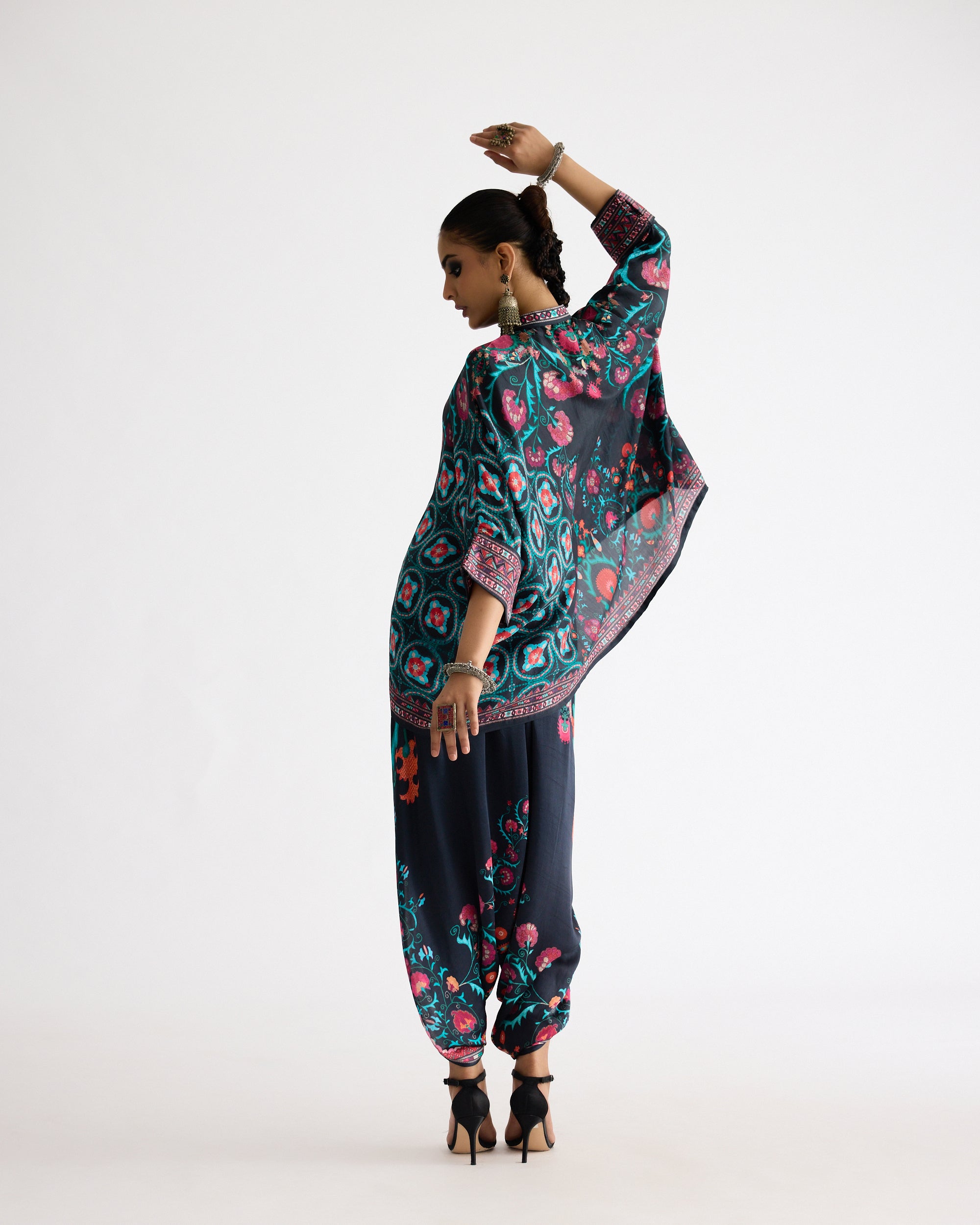 Bukhara : Chanel Black