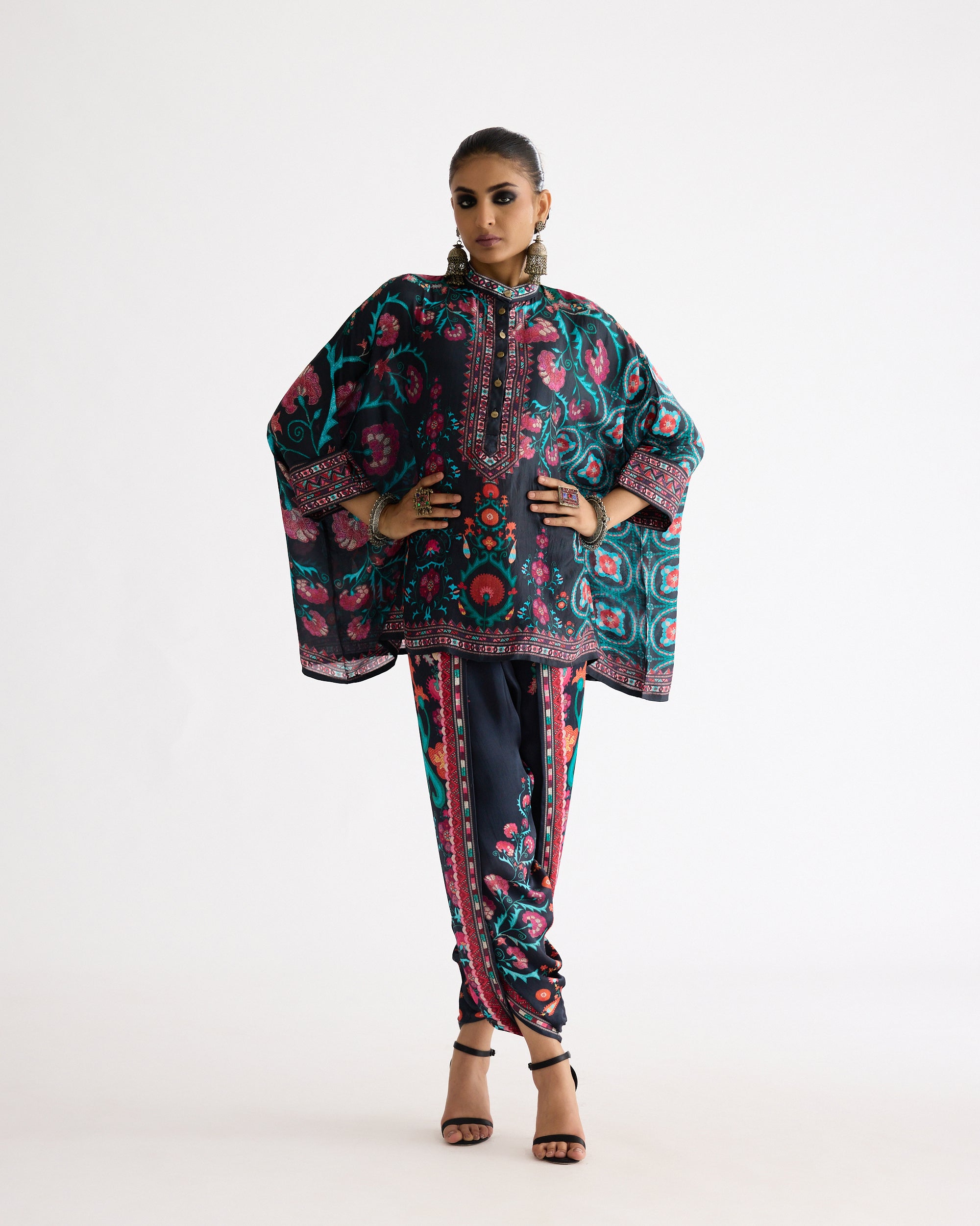 Bukhara : Chanel Black