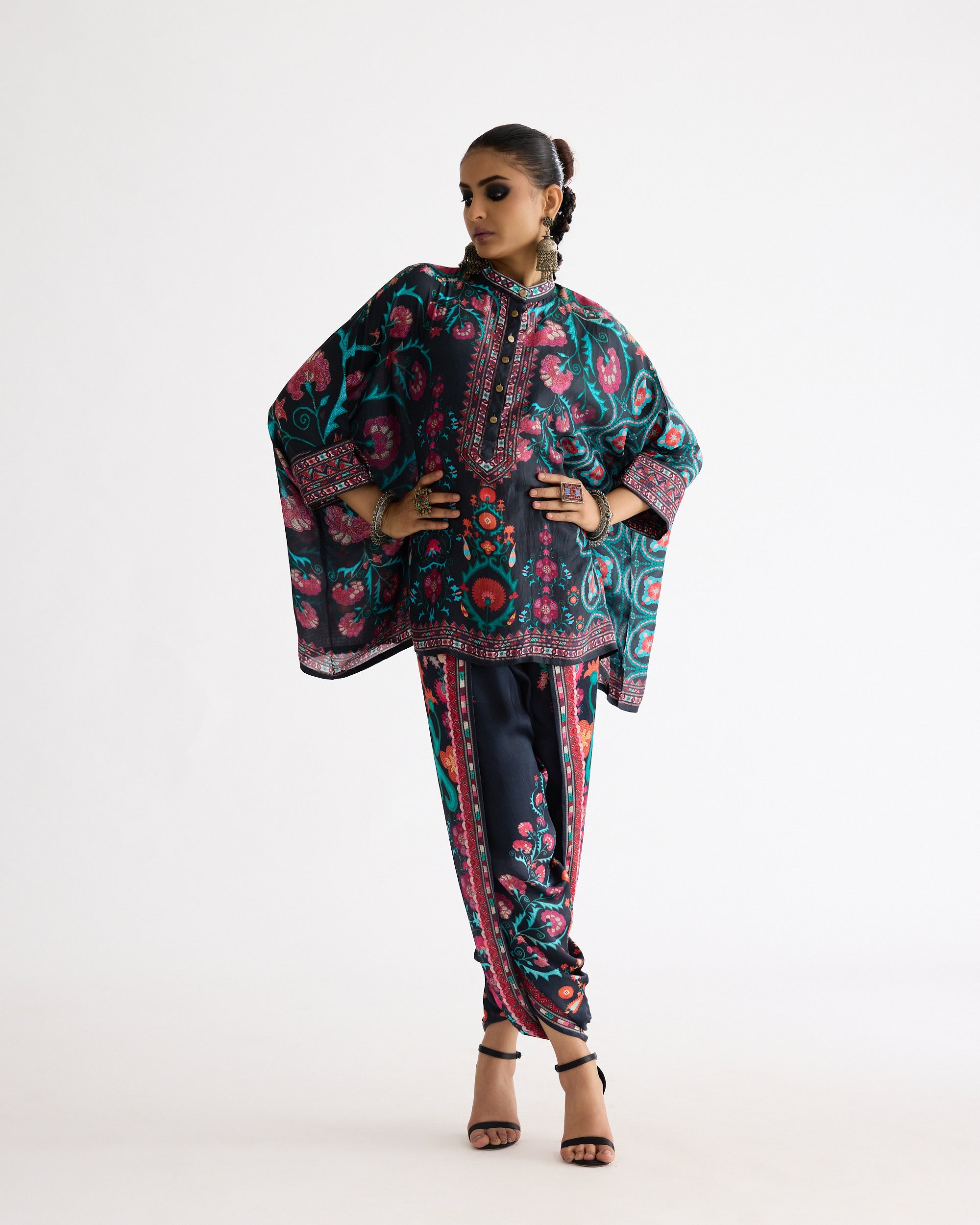 Bukhara : Chanel Black