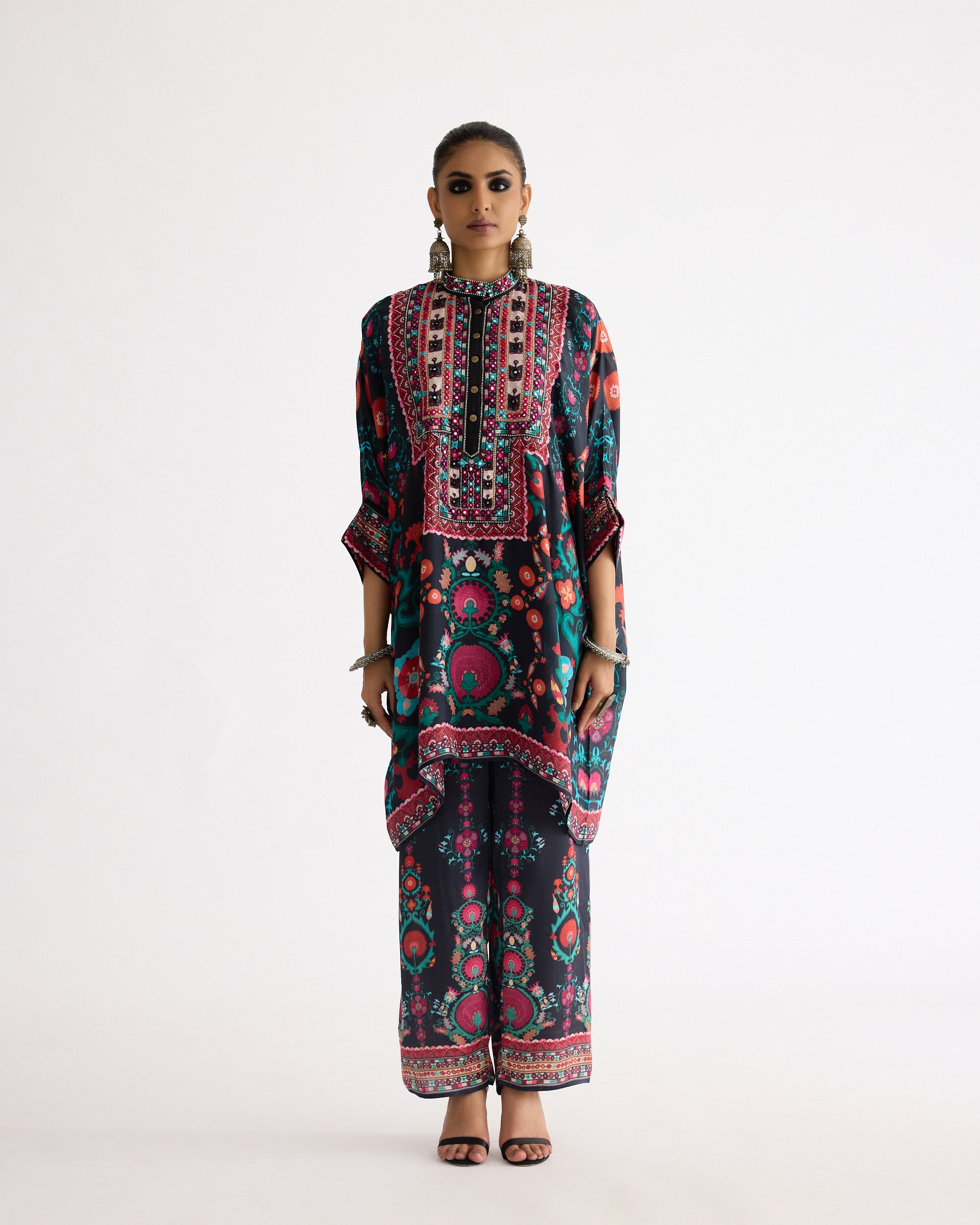 Bukhara : Chanel 36" Black