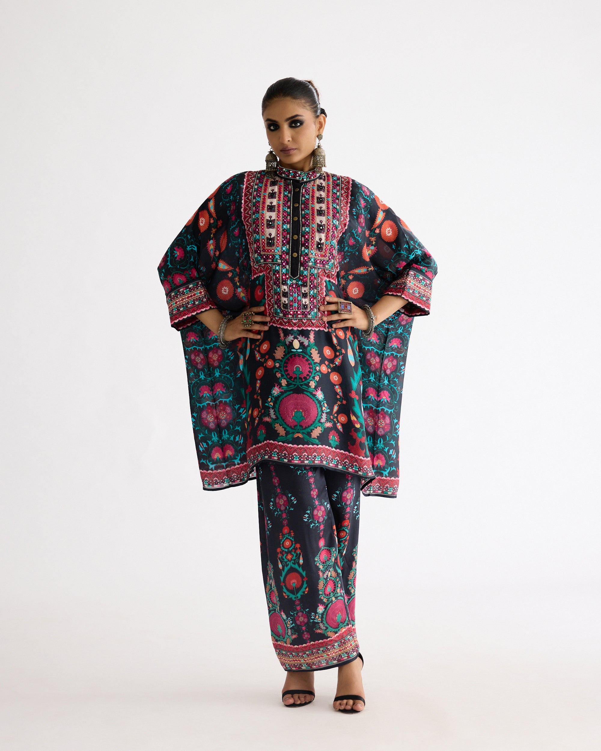 Bukhara : Chanel 36" Black