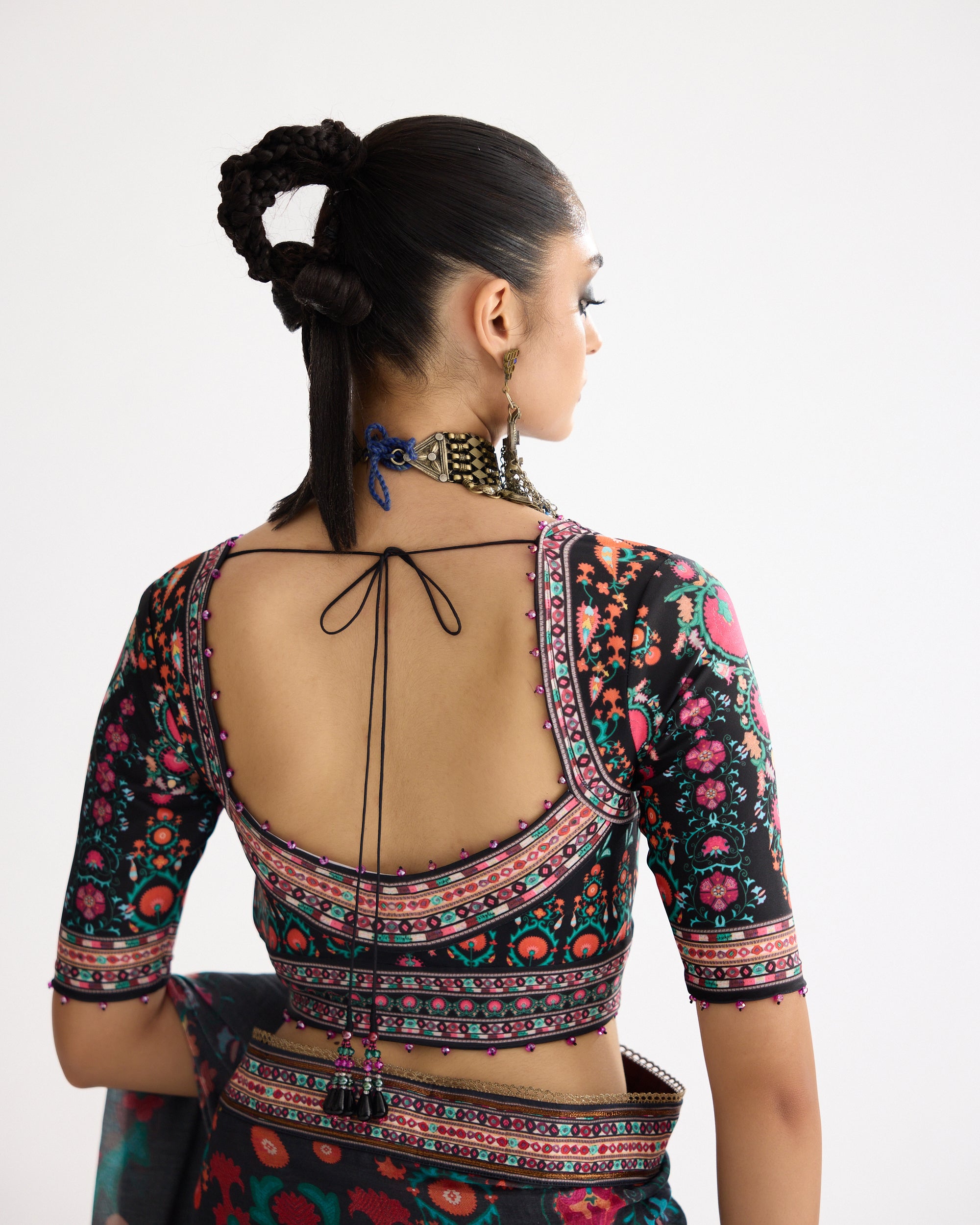 Bukhara : Saavi Black