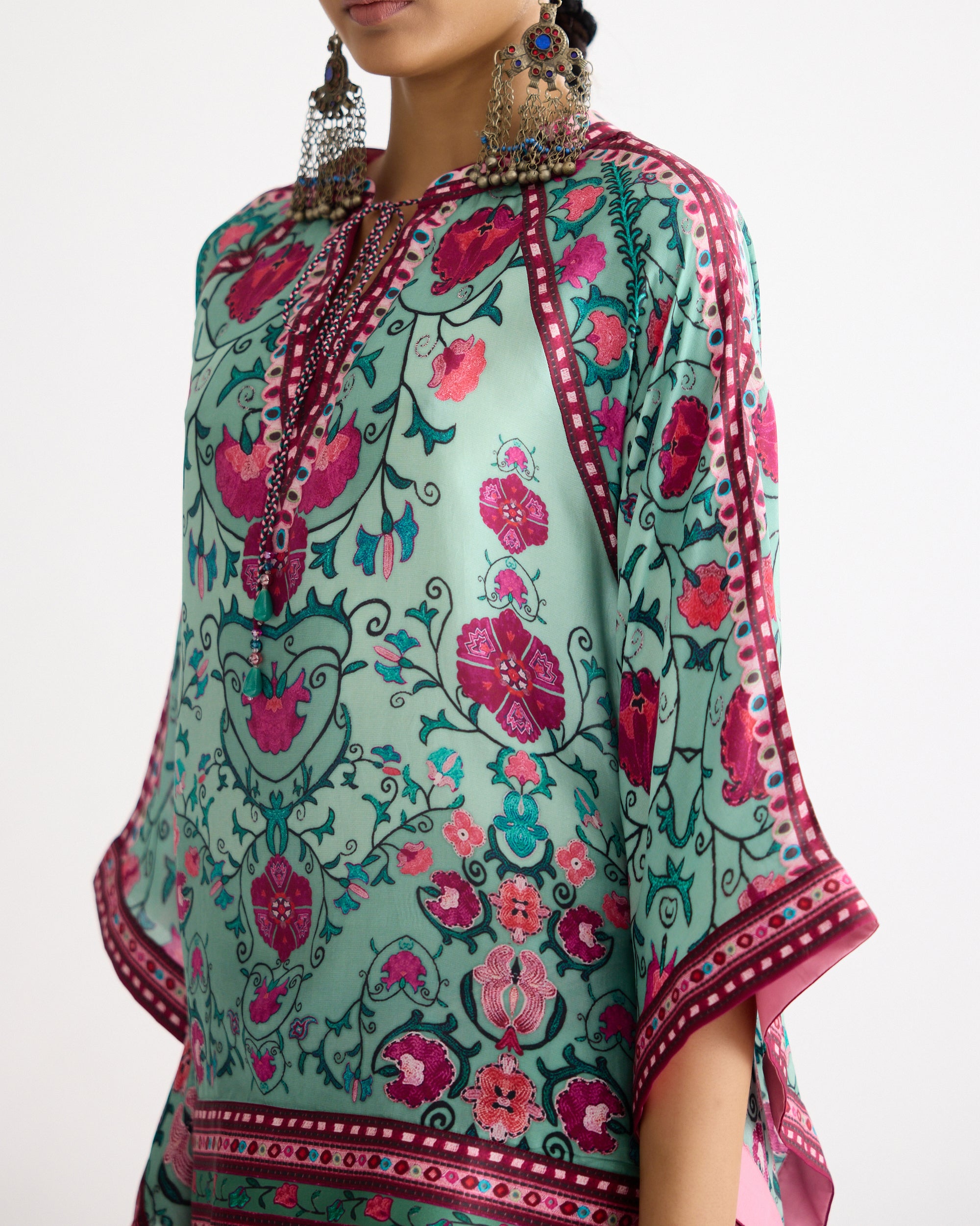 Bukhara : Ramona