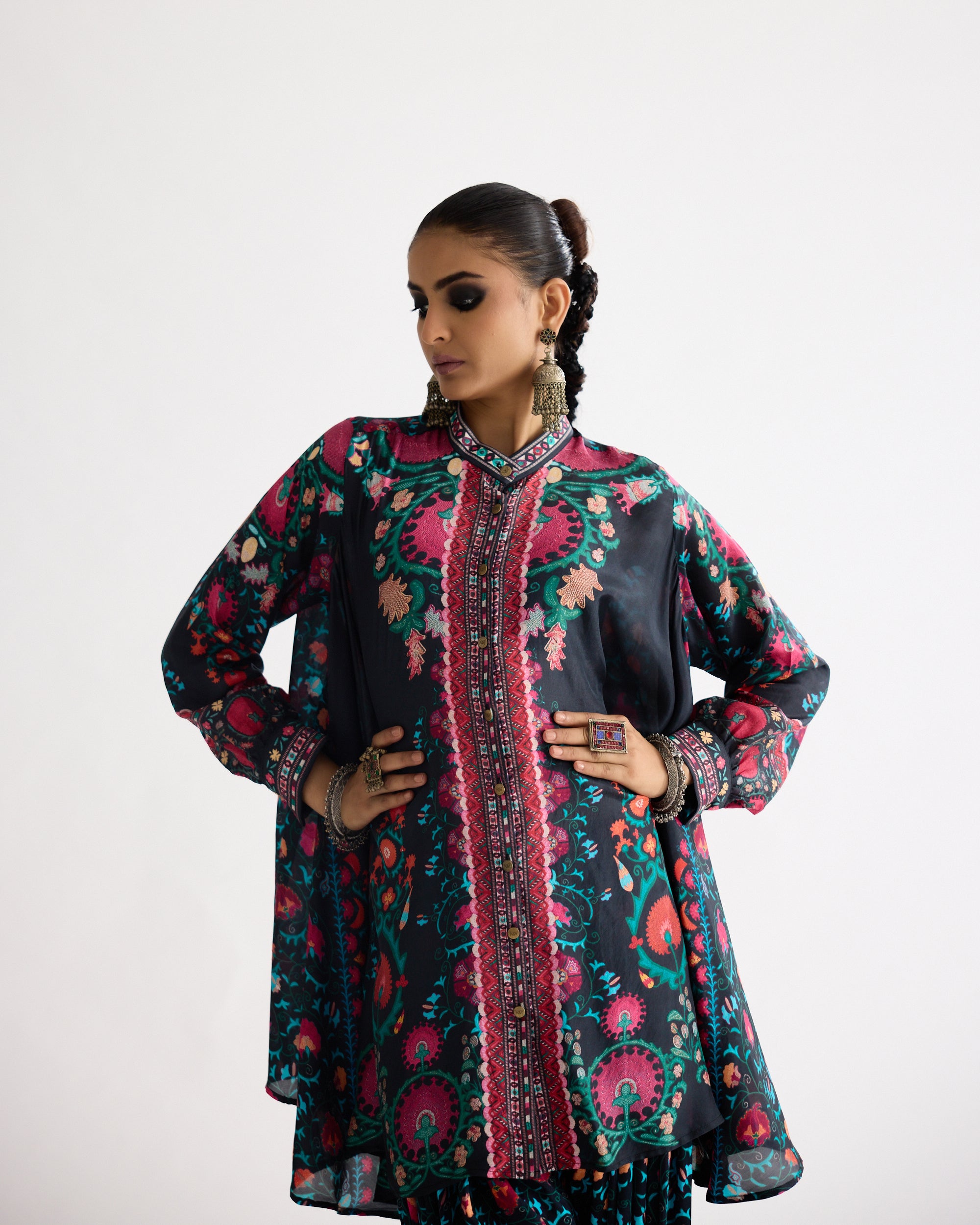 Bukhara : Nilofer Black