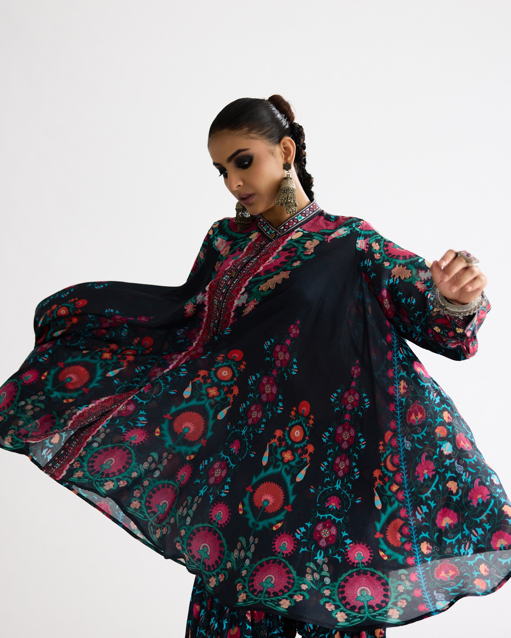 Bukhara : Nilofer Black