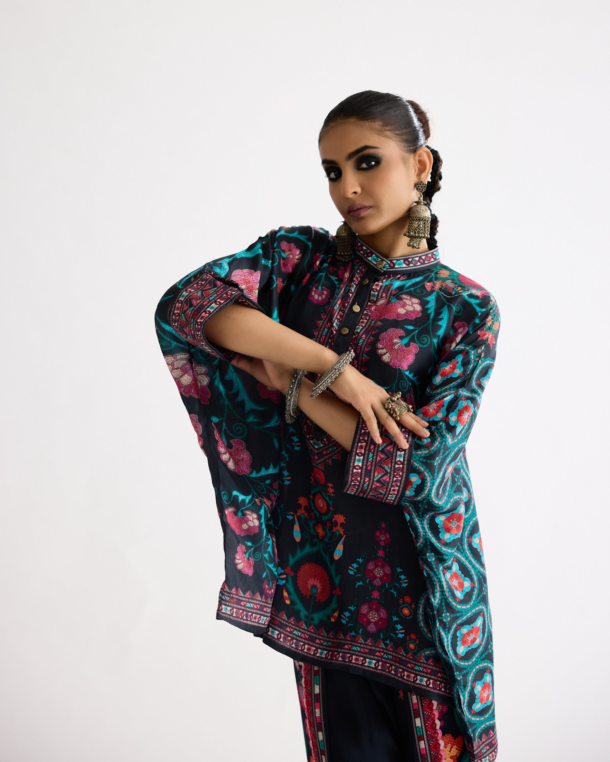 Bukhara : Chanel Black