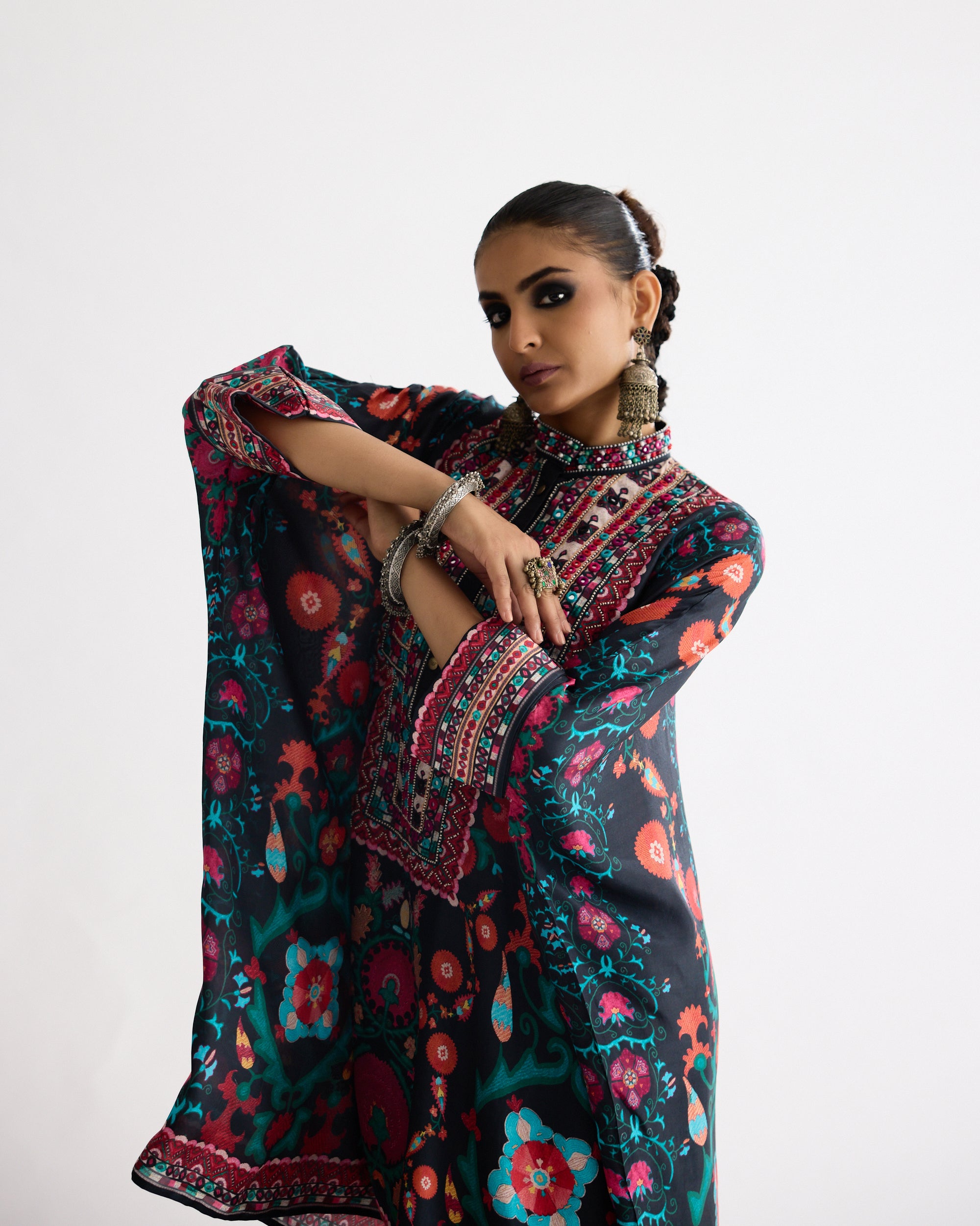 Bukhara : Chanel 36" Black