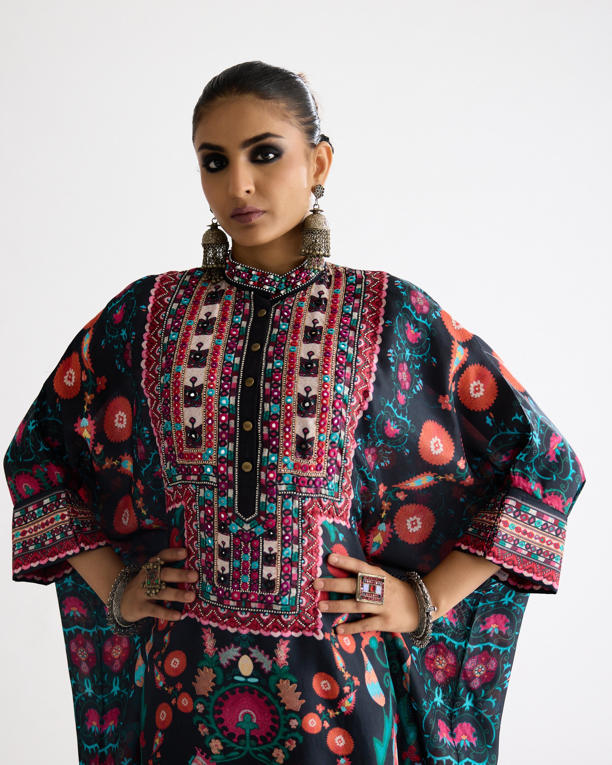 Bukhara : Chanel 36" Black