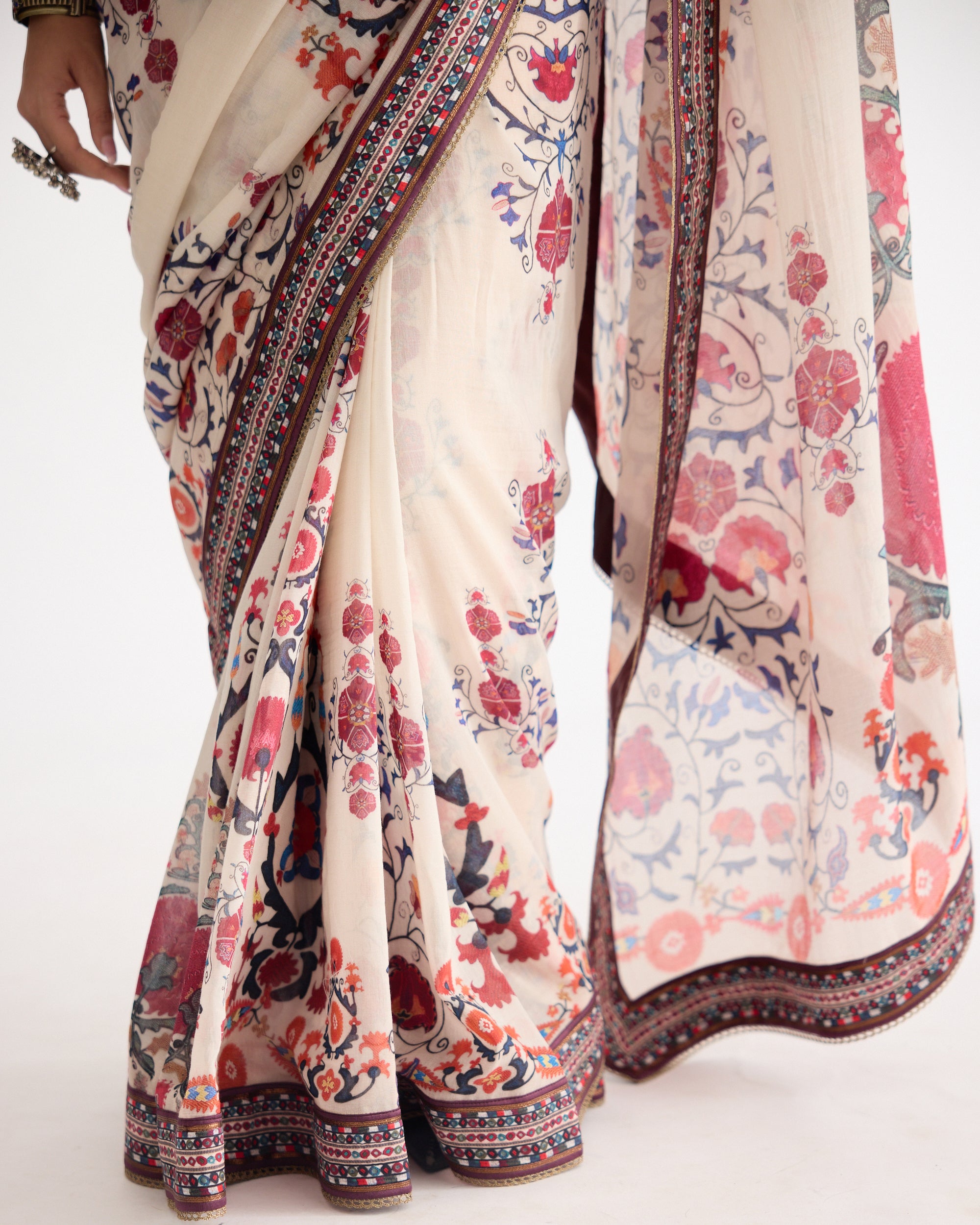 Bukhara : Saavi Multi