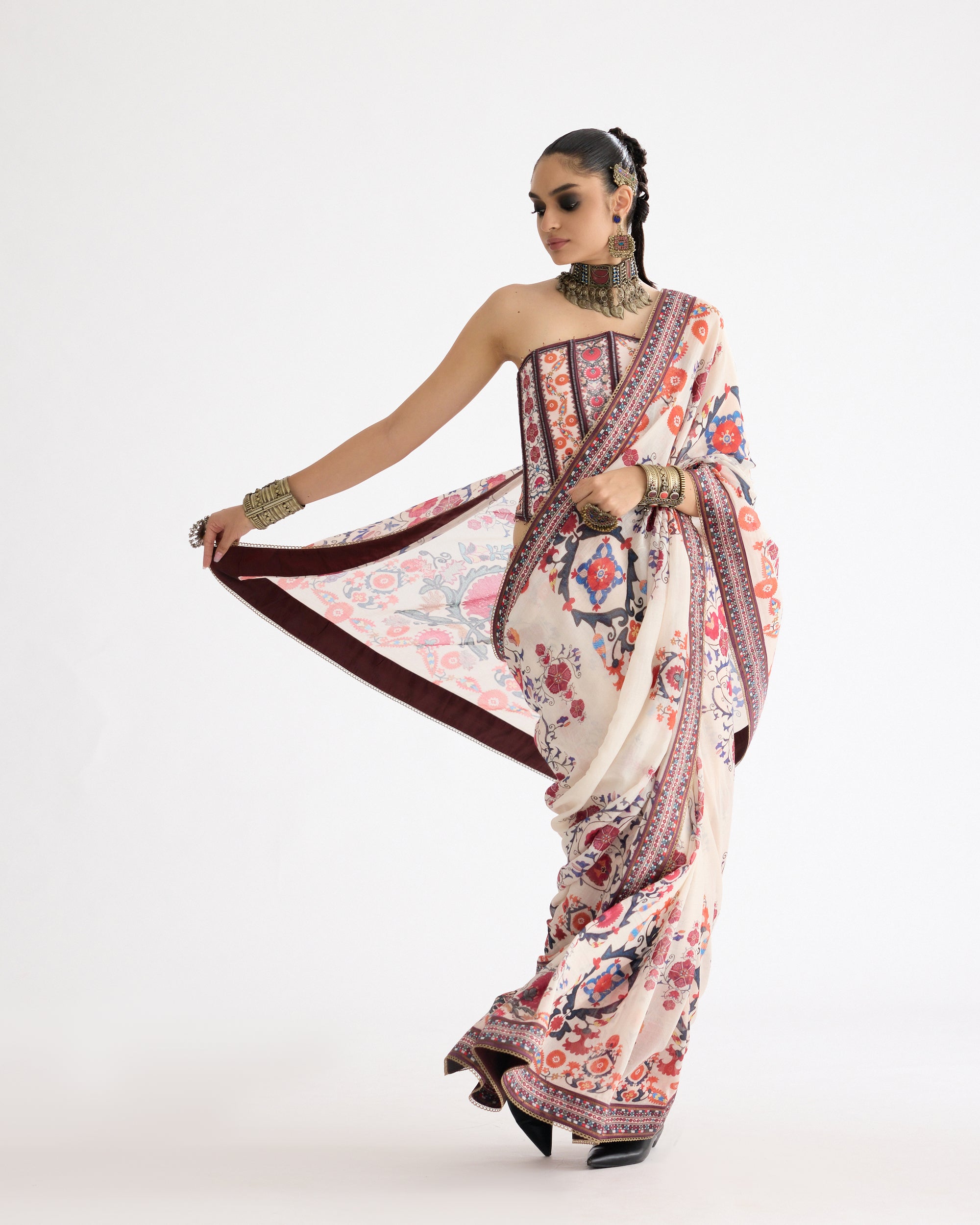 Bukhara : Saavi Multi