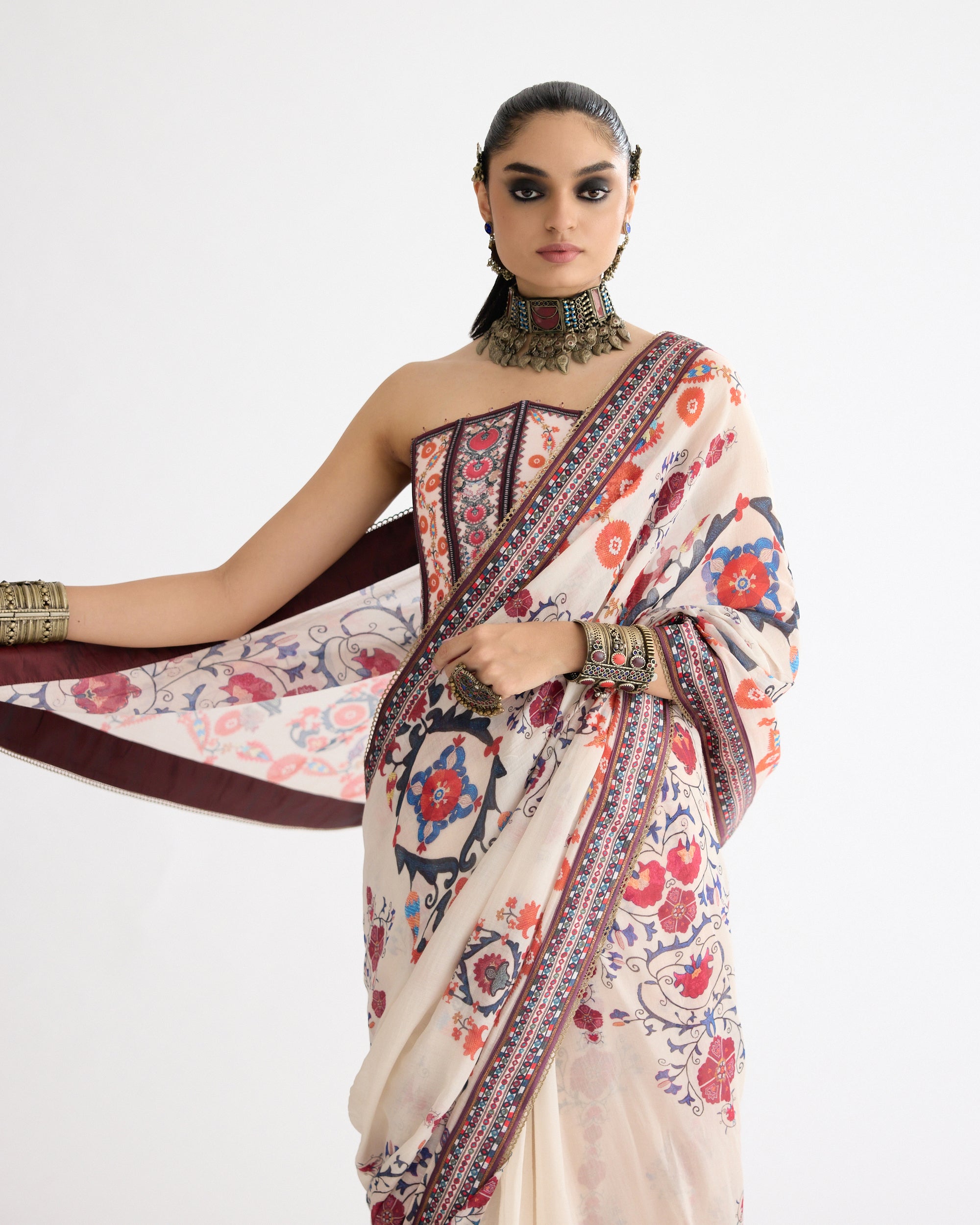 Bukhara : Saavi Multi