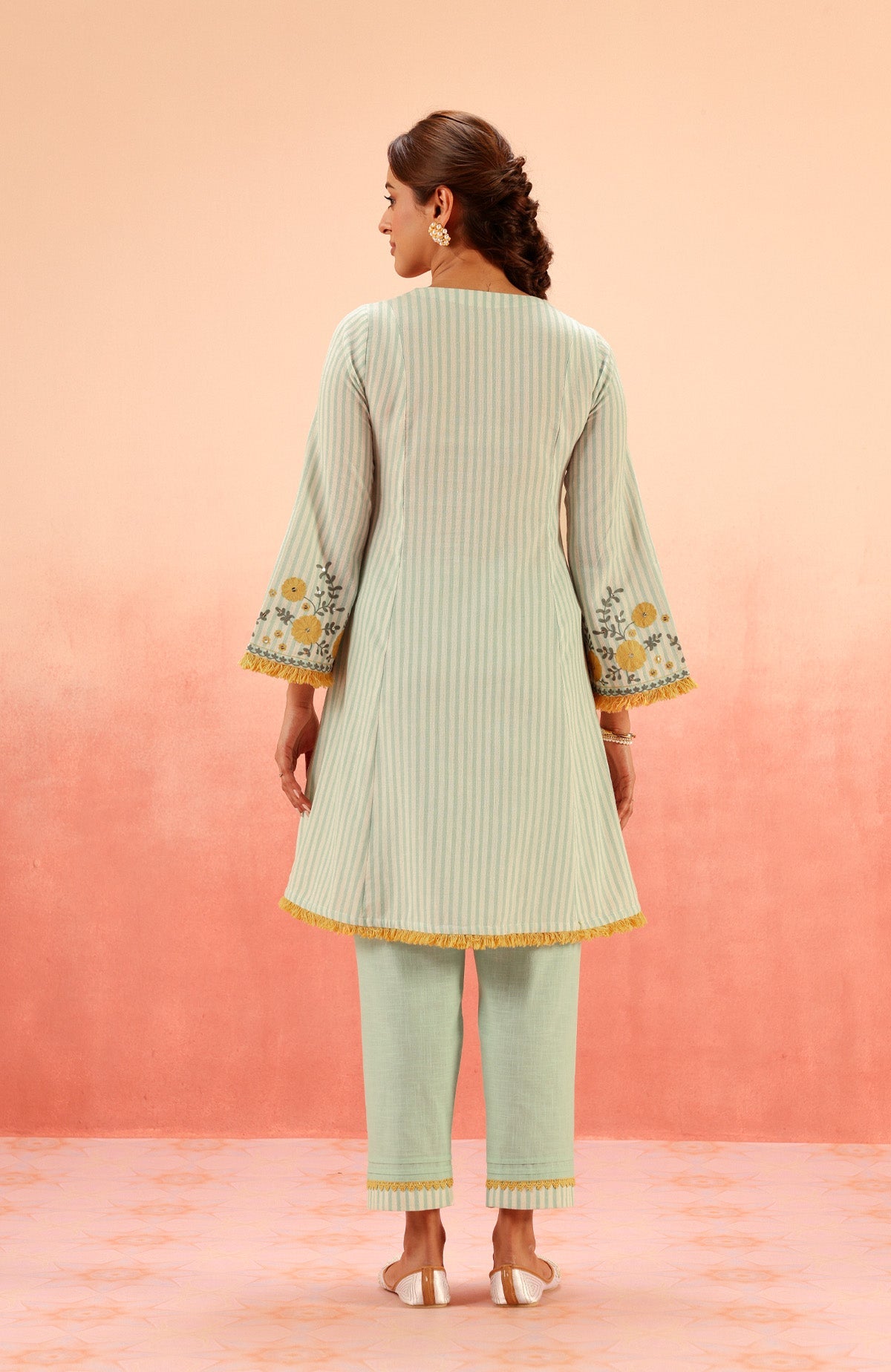 SAYA GREEN EMBROIDERED YARN DYED HANDCRAFTED KURTA SET