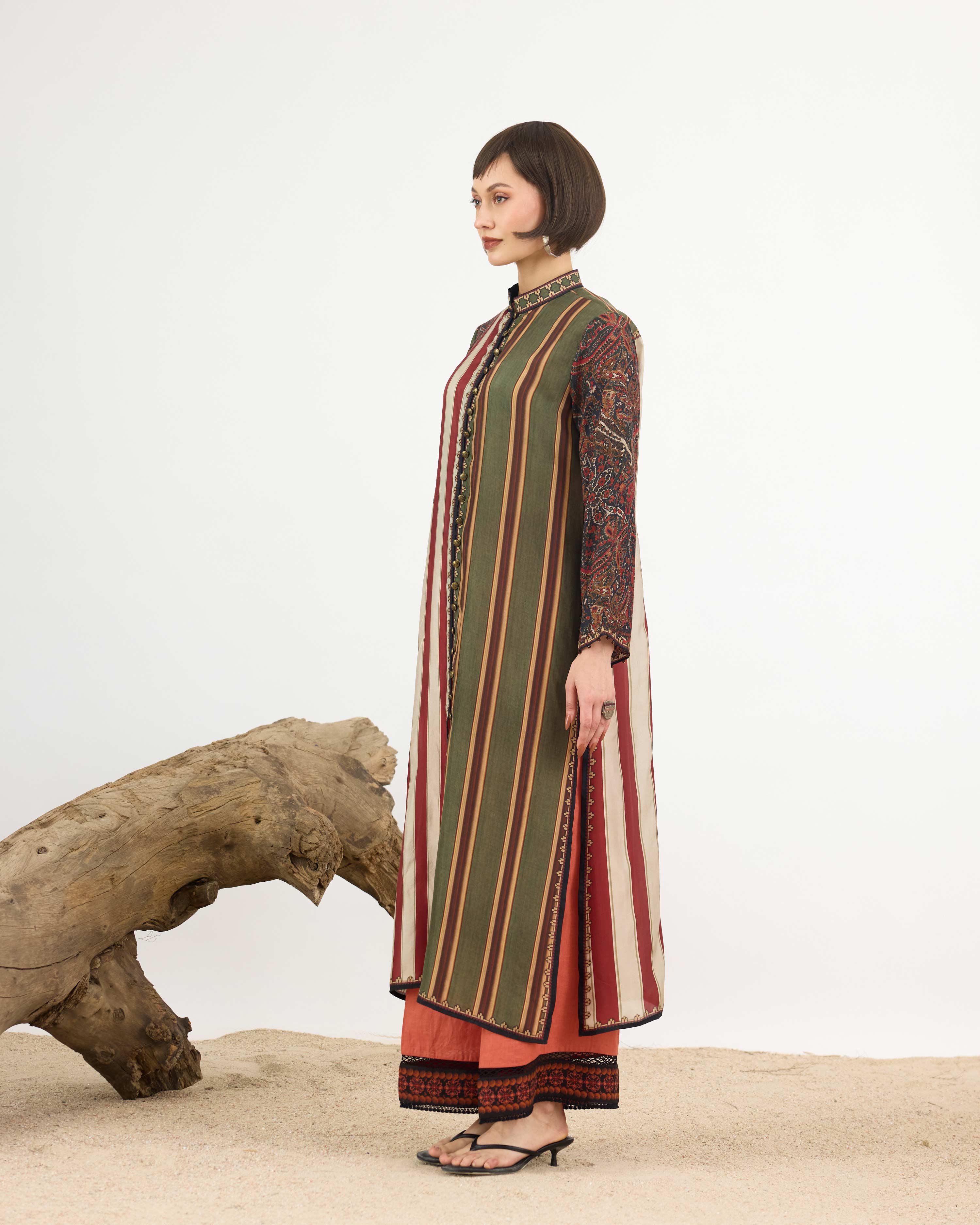 CHATEAU BOTANIQUE : Dharti