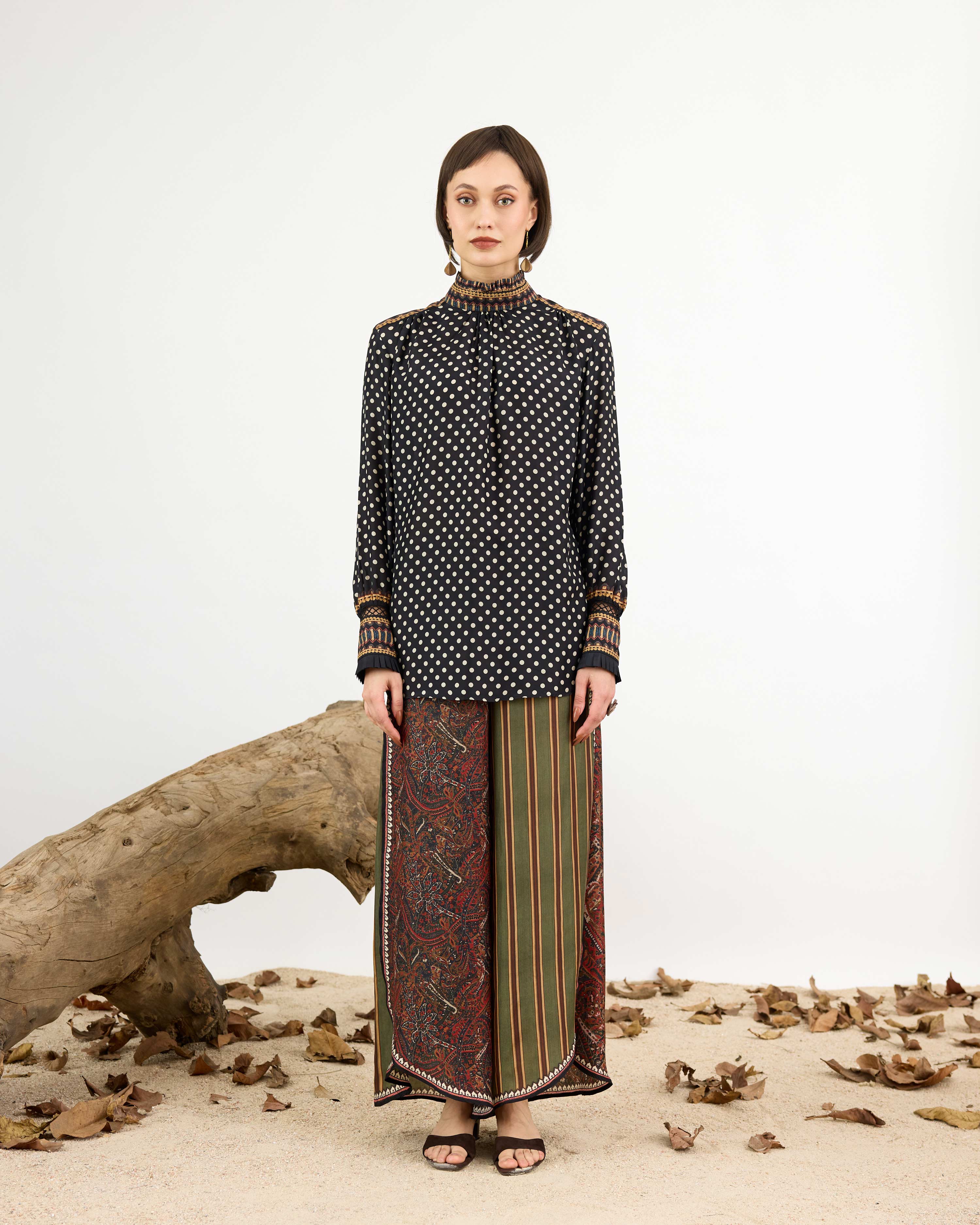 CHATEAU BOTANIQUE : Countess