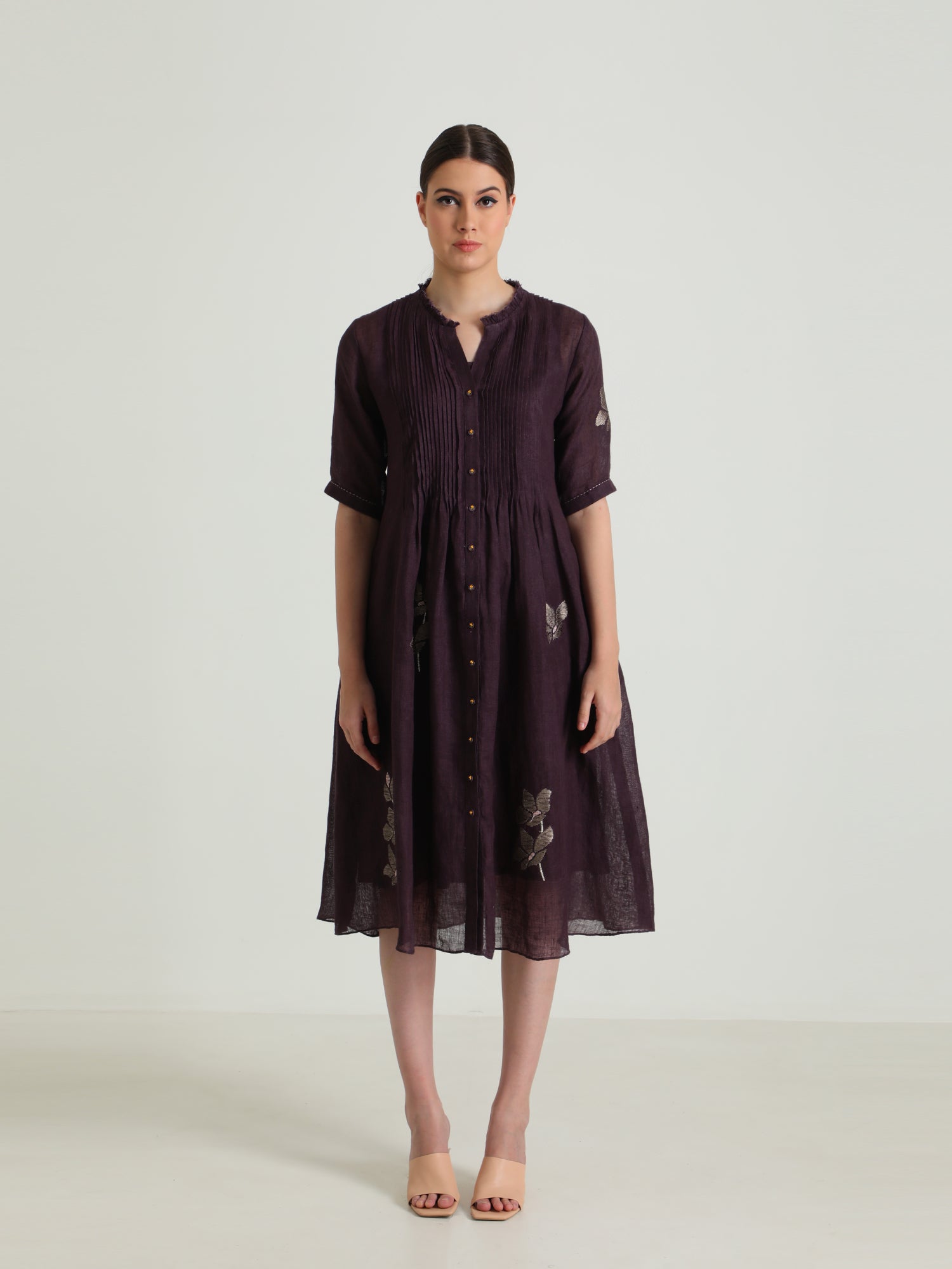 Pleated Dress in Gauze Linen with Embroidery