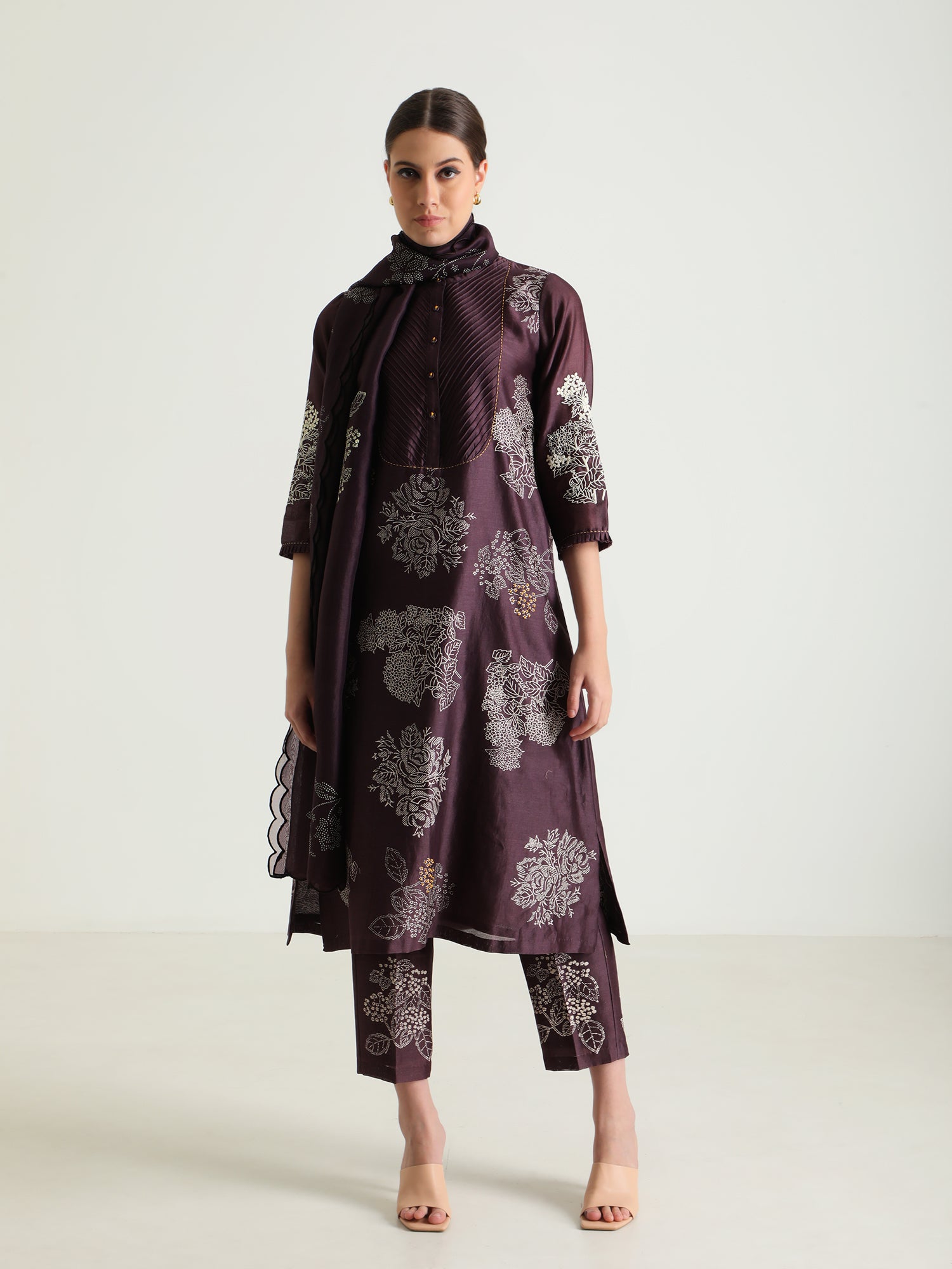 PRINTED LAVENDER TUNIC WITH HAND EMBROIDERY IN SILK CHANDERI & PRINTED STRAIGHT PANTS IN SILK CHANDERI