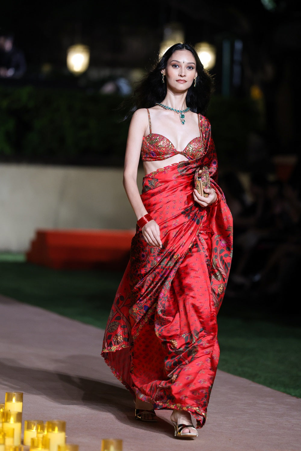 Surkh Laal Saree Set