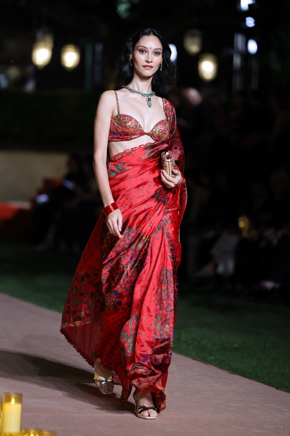 Surkh Laal Saree Set