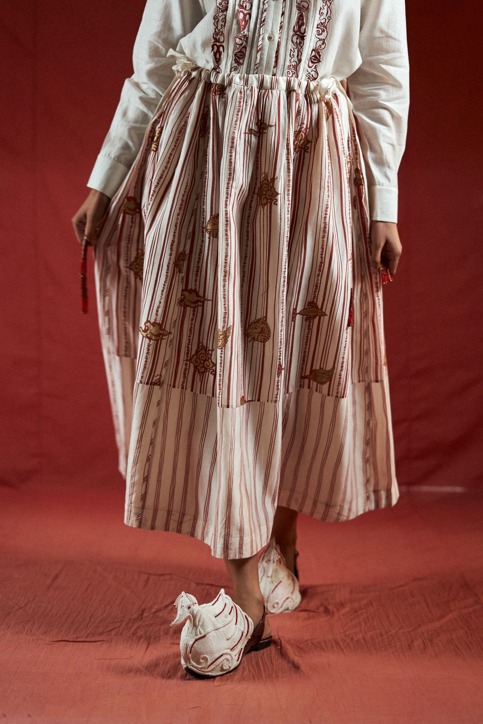 ⁠Htami Drawstring Panelled Skirt