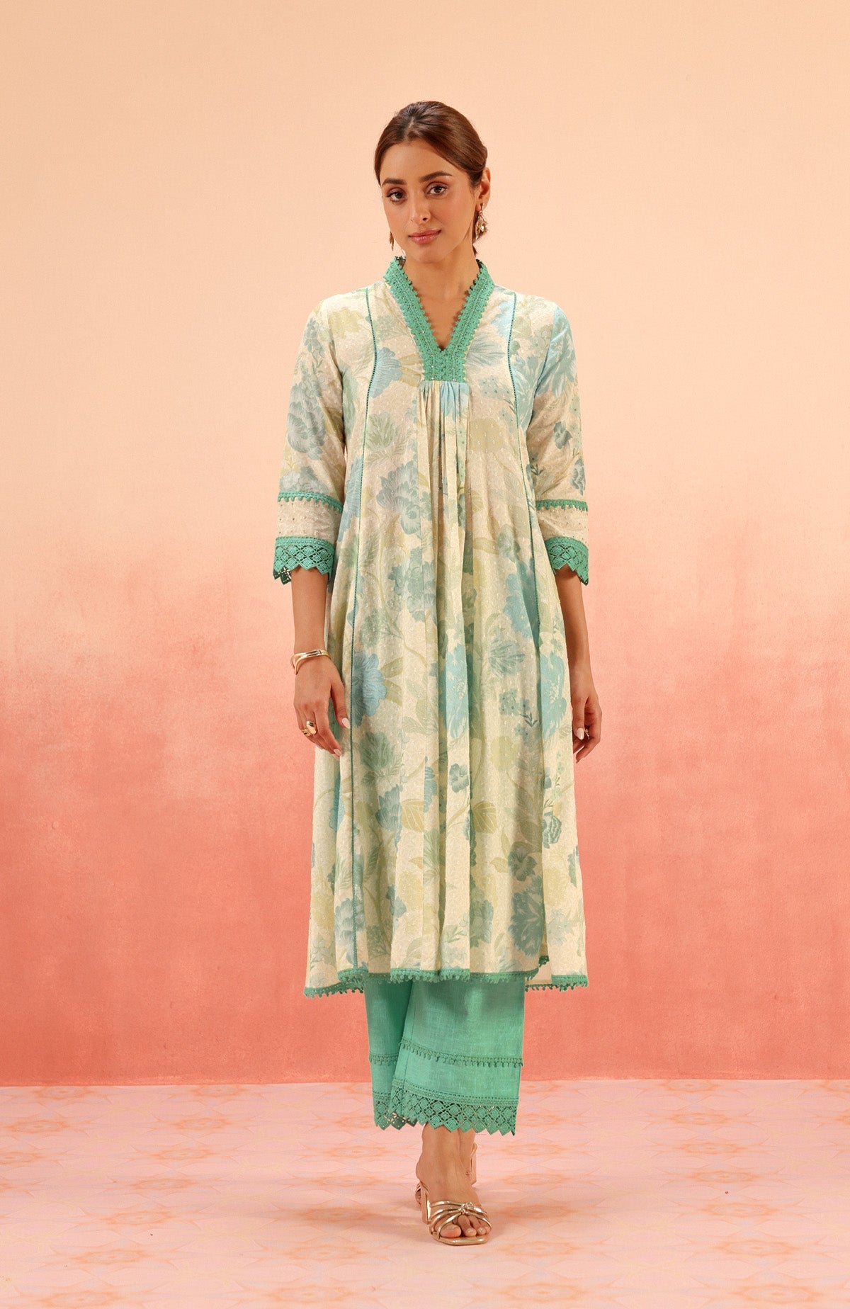 AVNI GREEN FLORAL PRINTED COTTON DOBBY HANDCRAFTED KURTA SET