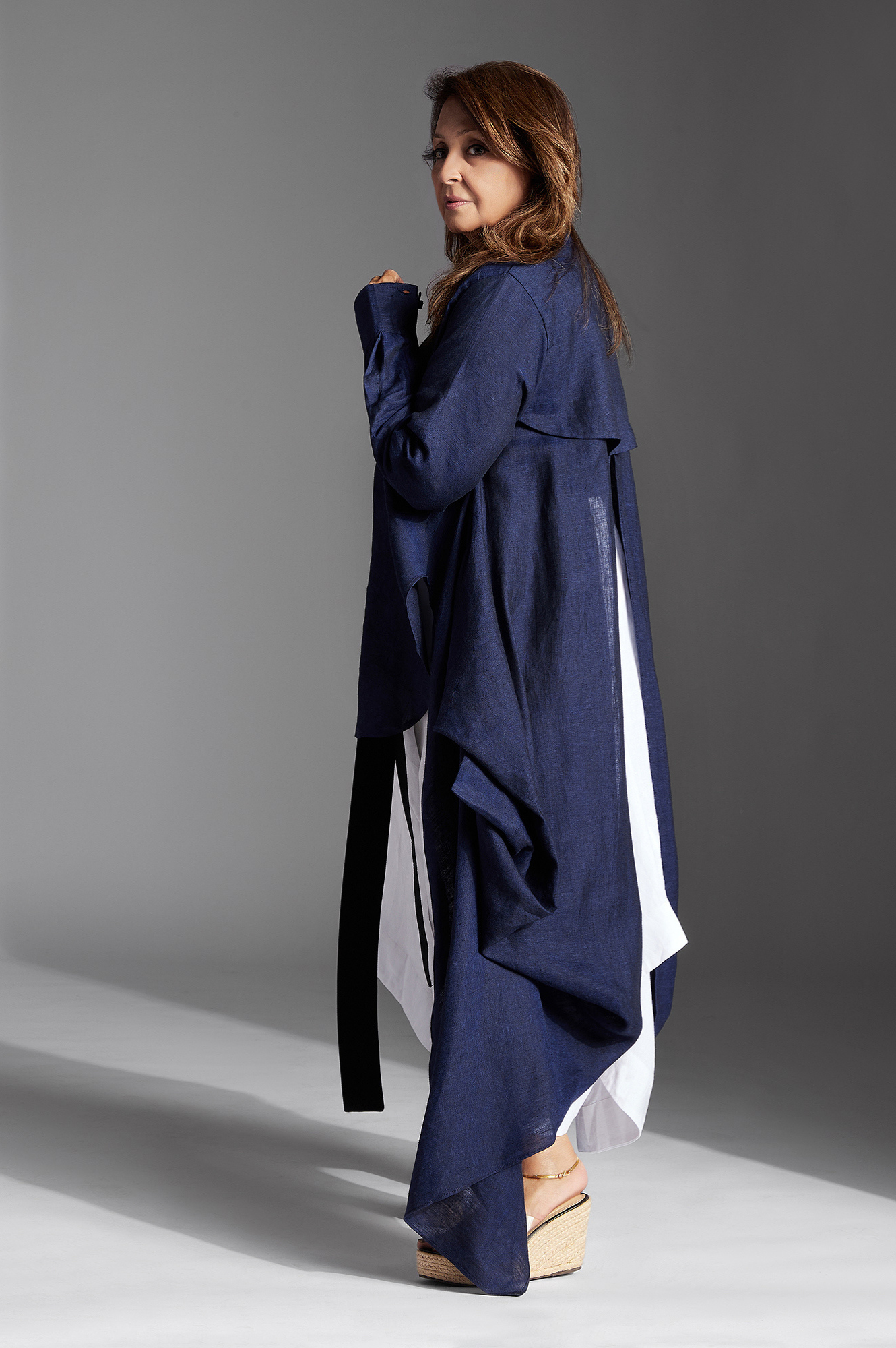 Elva Shirt in Blue Linen