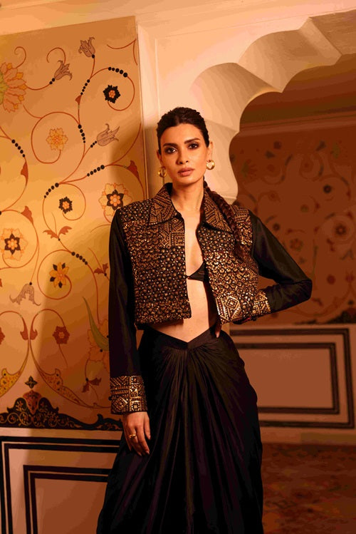 https://cdn.shopify.com/s/files/1/0826/3345/7943/files/1587-DianaPenty-_PunitBalana10years_c33f8a04-4f0f-43a8-a21b-b6f4ce252799.jpg?v=1756128355