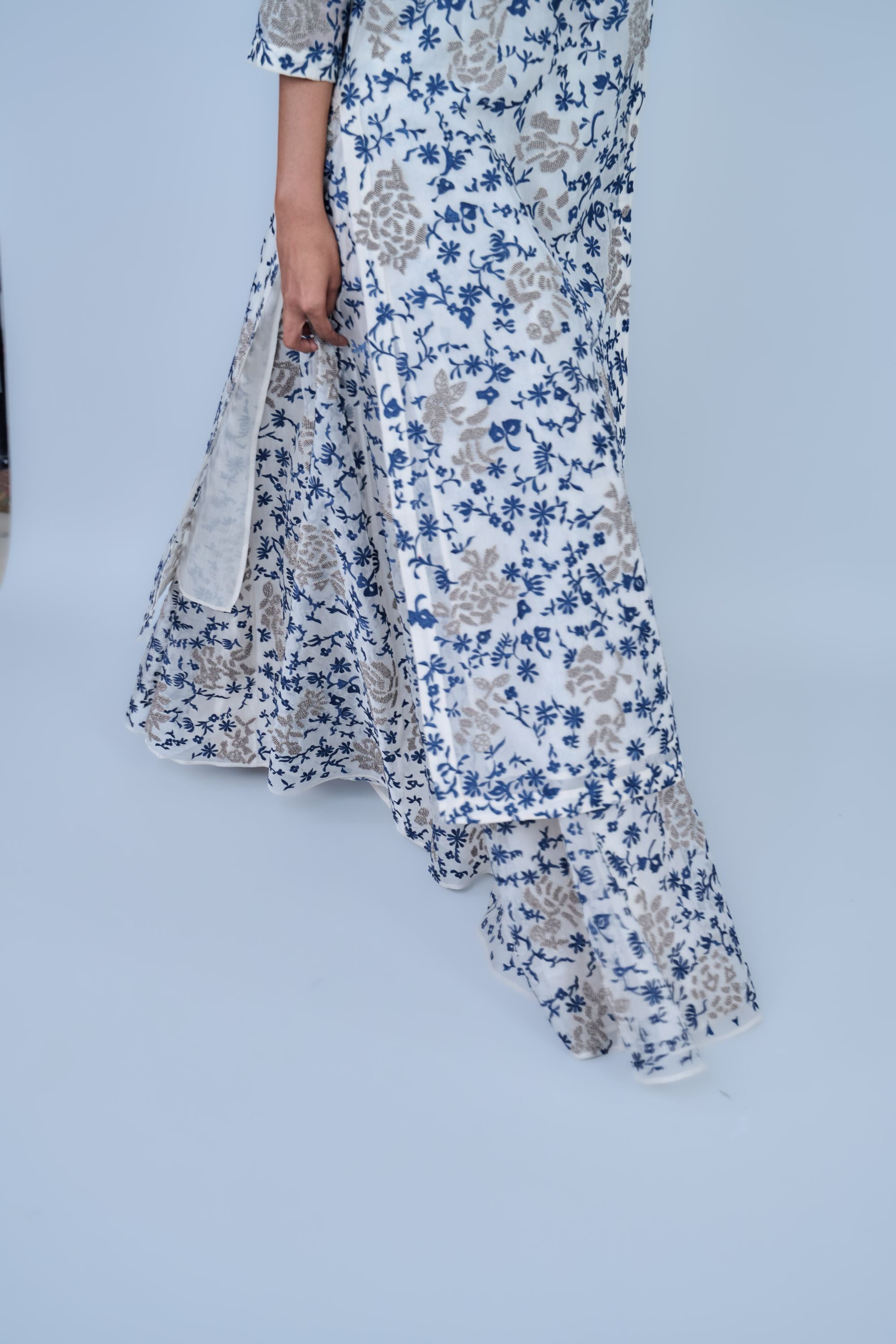 Ecru Spc Slv Silk Organza Skirt