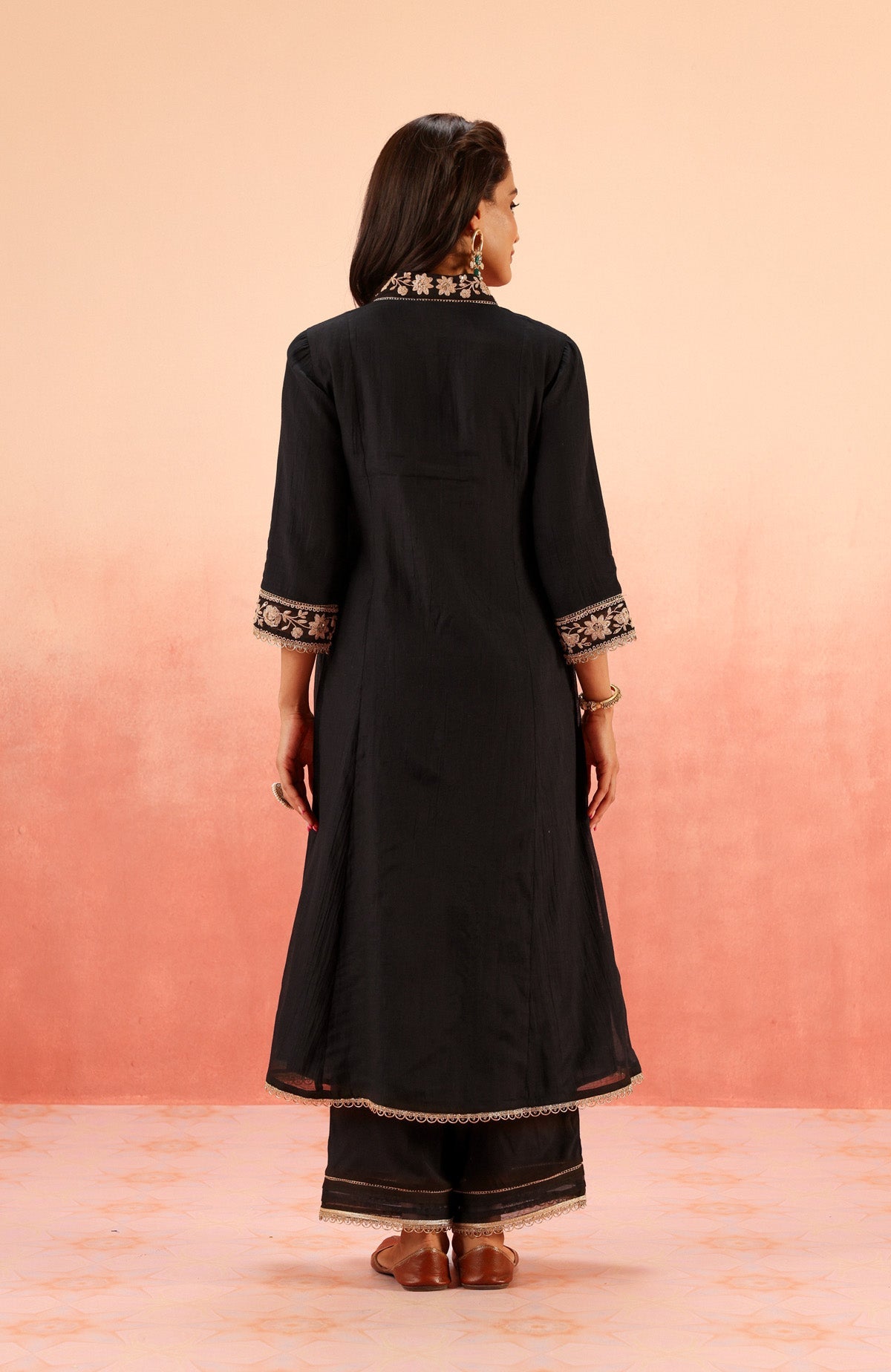 CHANDANI BLACK COTTON SILK EMBROIDERED HANDCRAFTED KURTA SET
