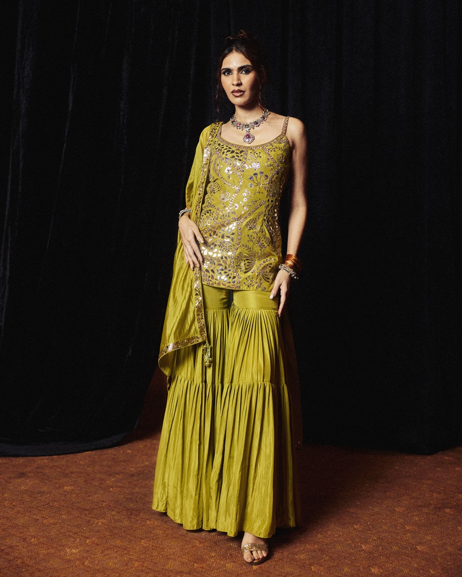 The Noor Gharara Set