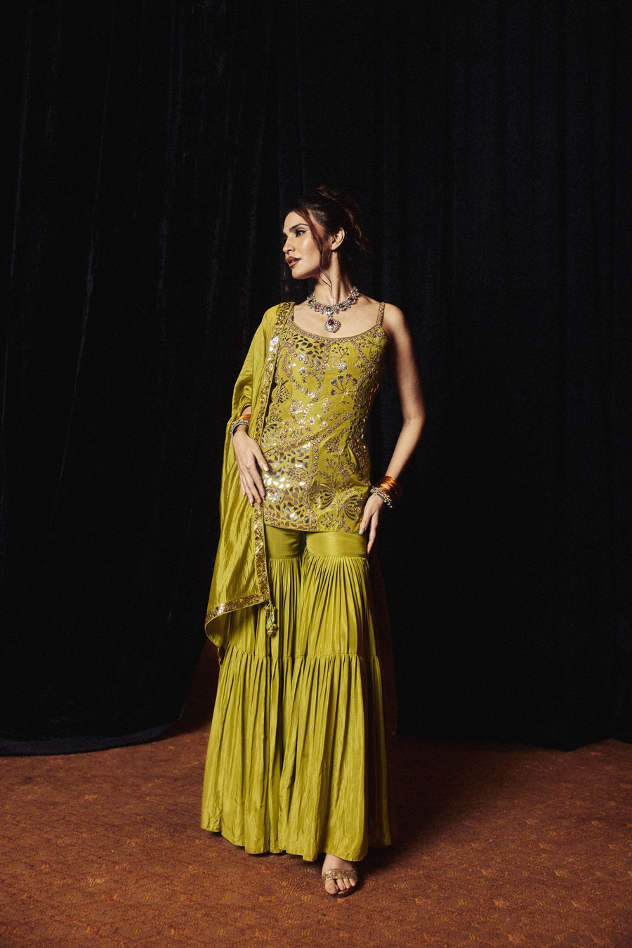 The Noor Gharara Set