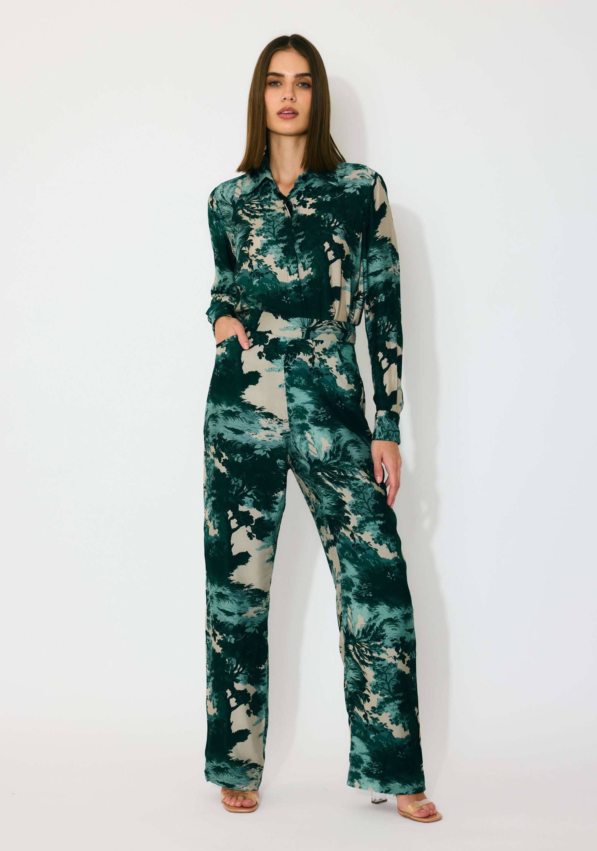 DARK GREEN, MINT AND BEIGE TOIL PRINT PANTS