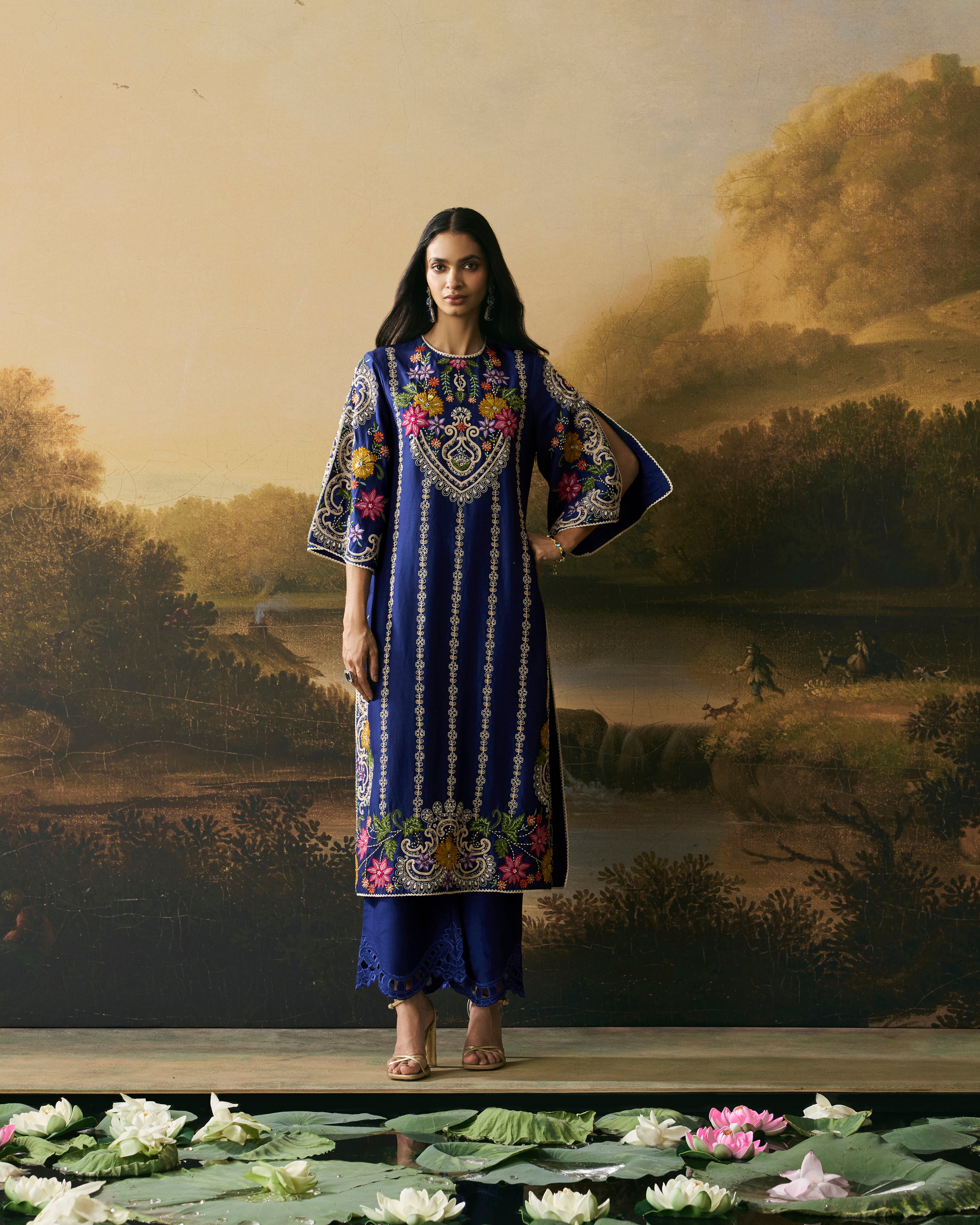 COBALT BLUE MULTICOLOURED FLORAL KURTA WITH PANTS