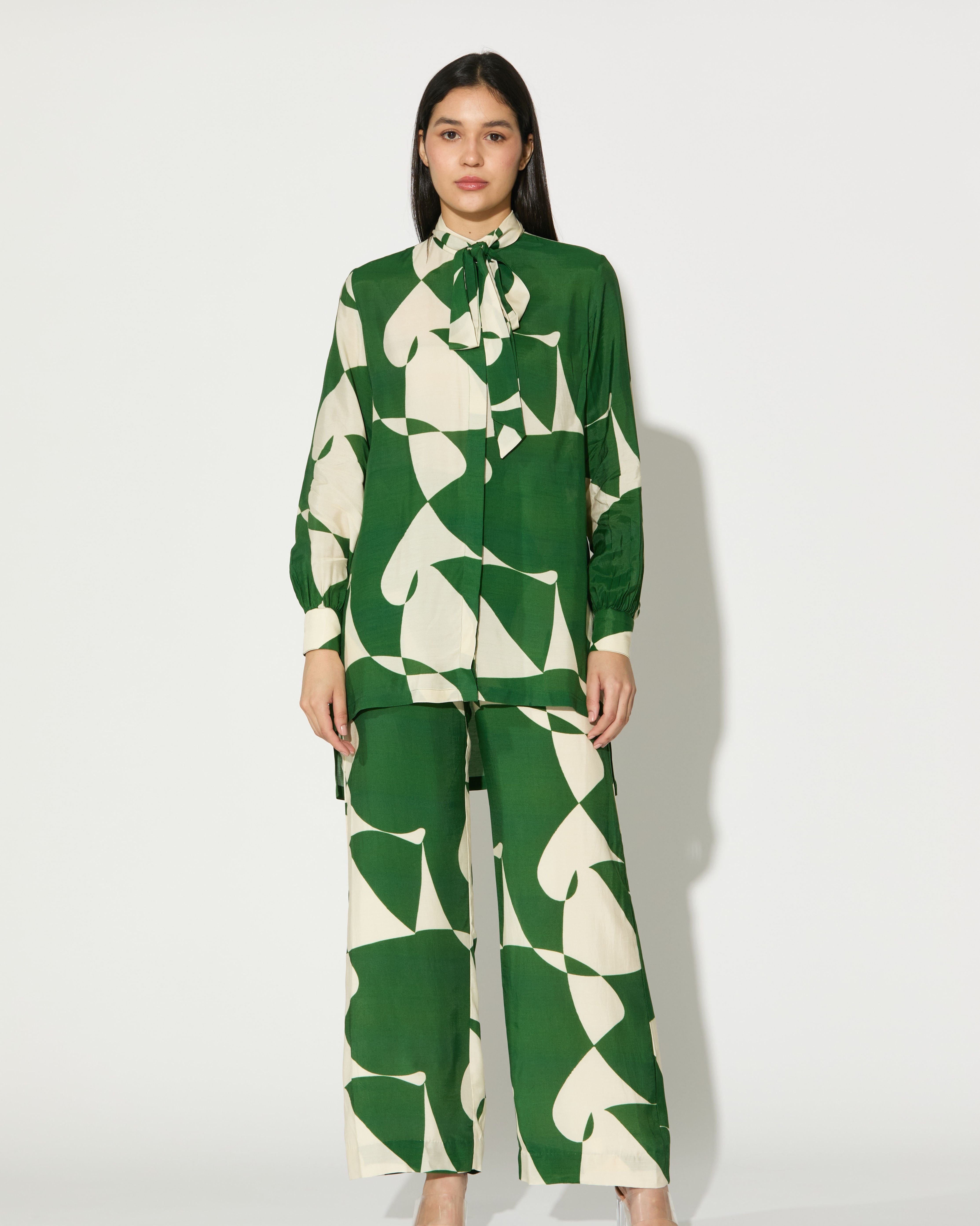 GREEN AND WHITE ABSTRACT PANTS