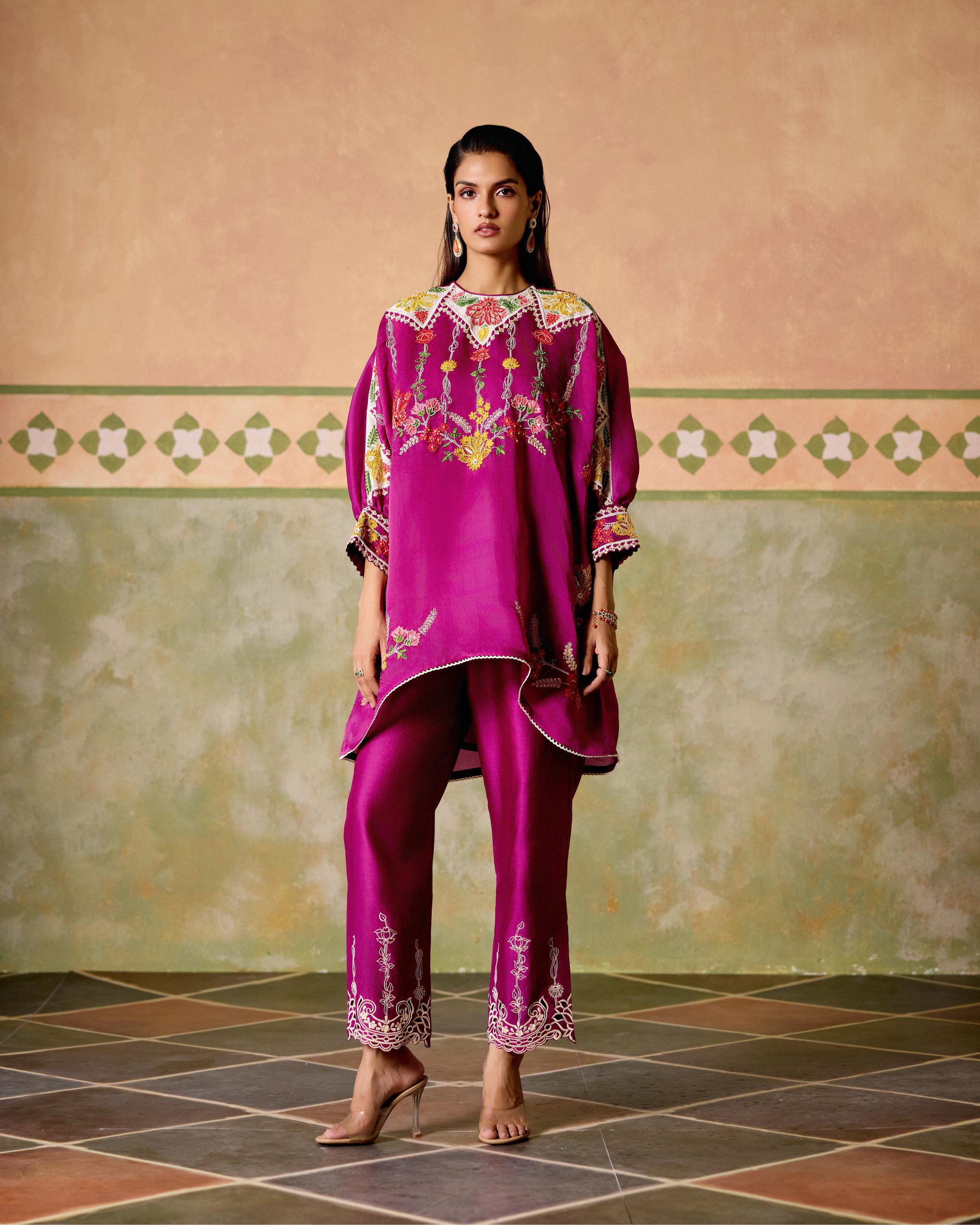 PURPLE EMBROIDERED KIMONO TUNIC WITH NARROW PANTS