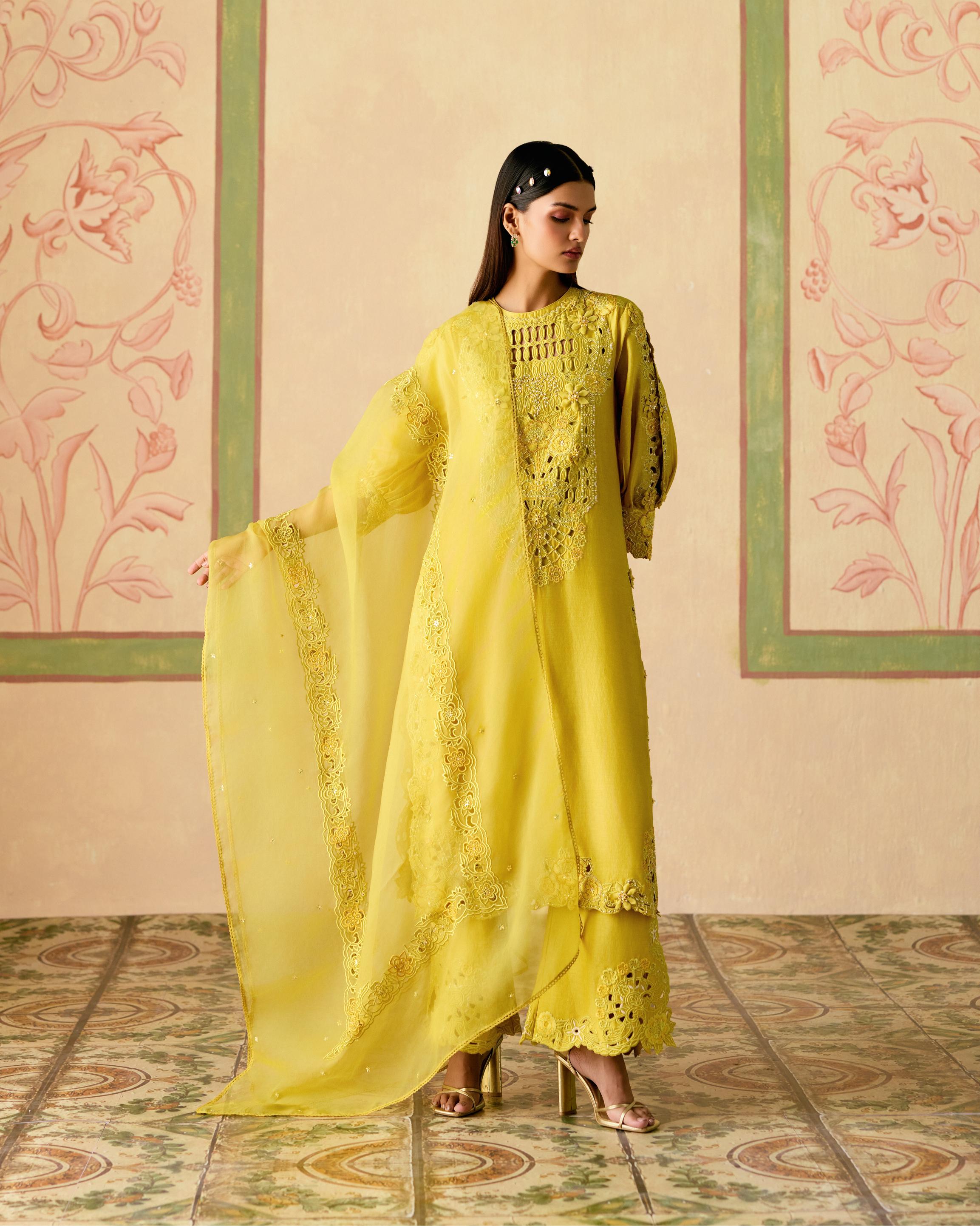 YELLOW CUTWORK DUPATTA