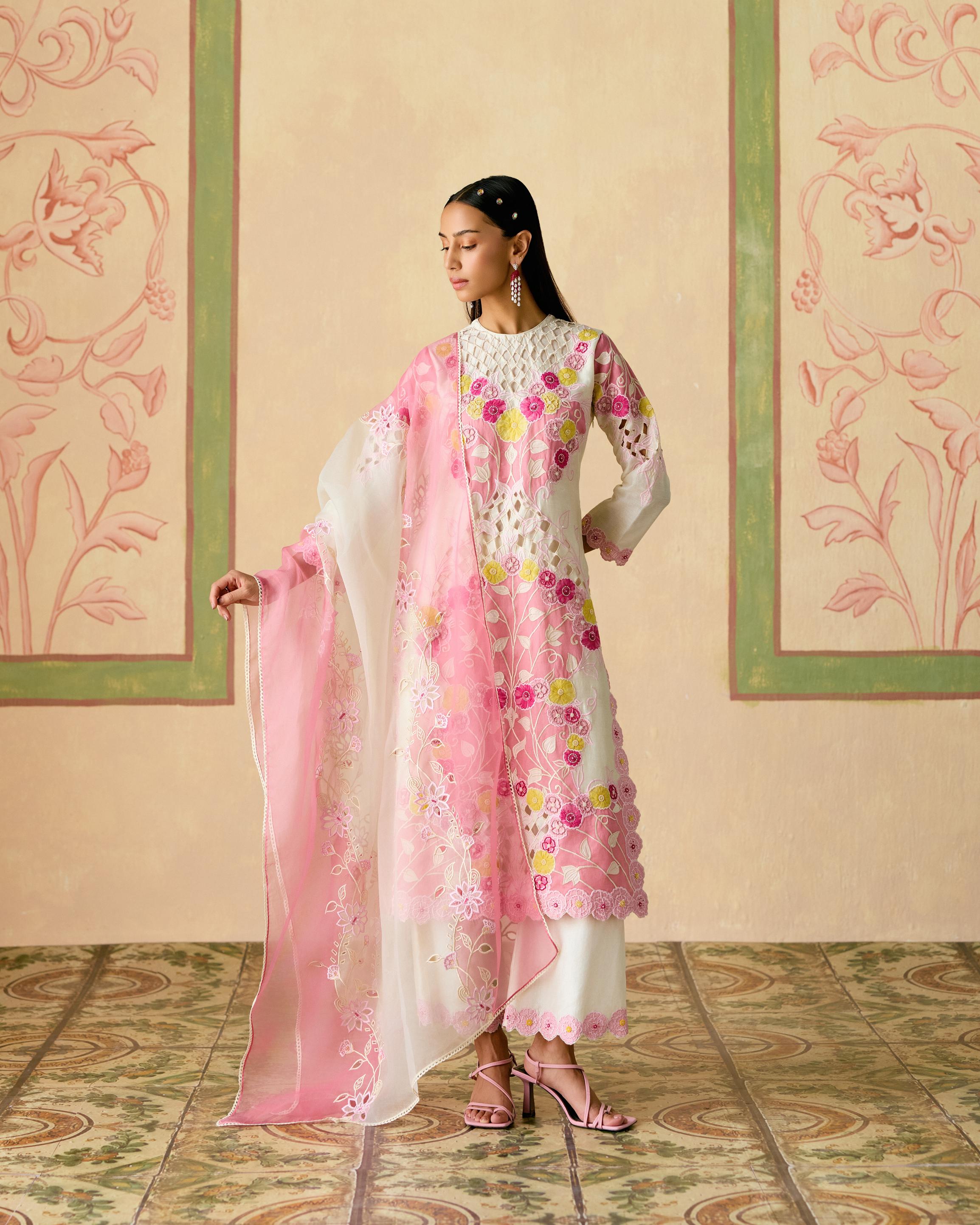 IVORY AND PINK COLOR BLOCK DUPATTA